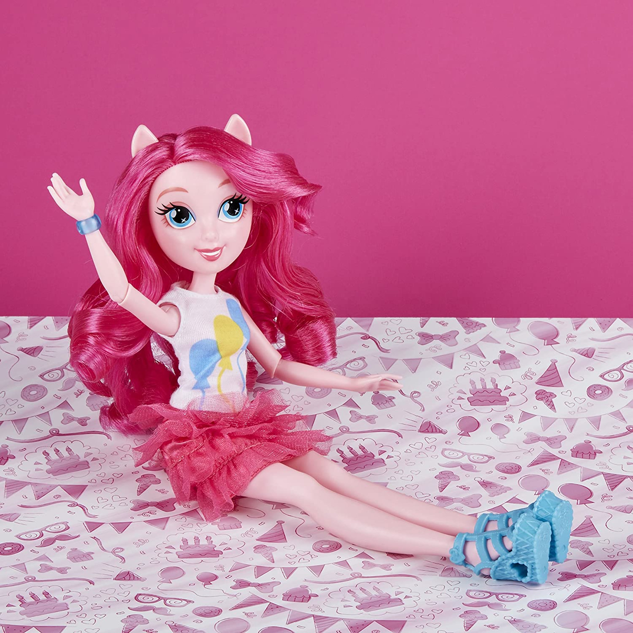 Voir la diapositive 3 : HASBRO Poupée Pinkie Pie My little Pony Equestria 