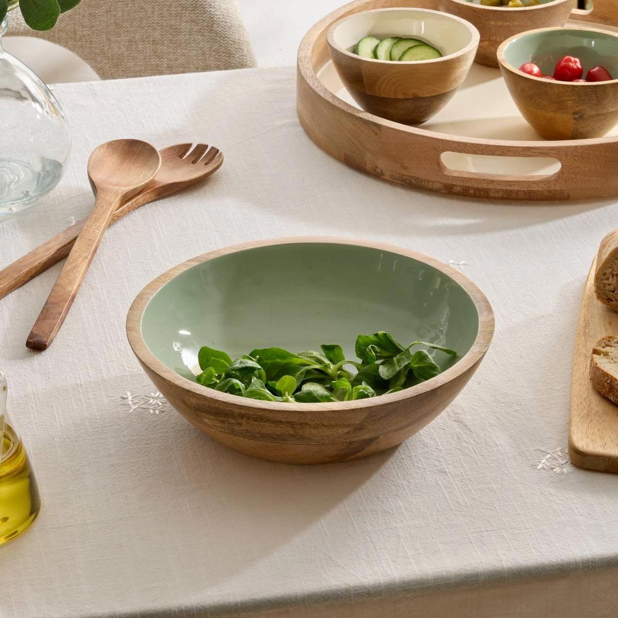 Voir la diapositive 2 : SECRET DE GOURMET Saladier en bois  inaya  19cm vert