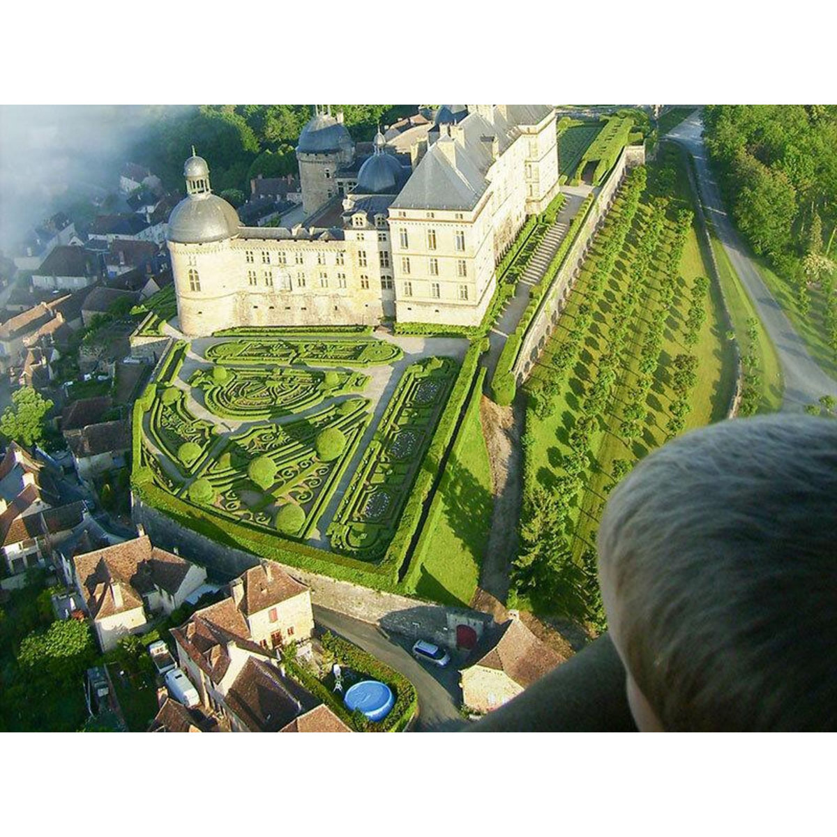 Smartbox Vol en montgolfière pour 2 personnes au-dessus du château de Hautefort - Coffret Cadeau Sport & Aventure