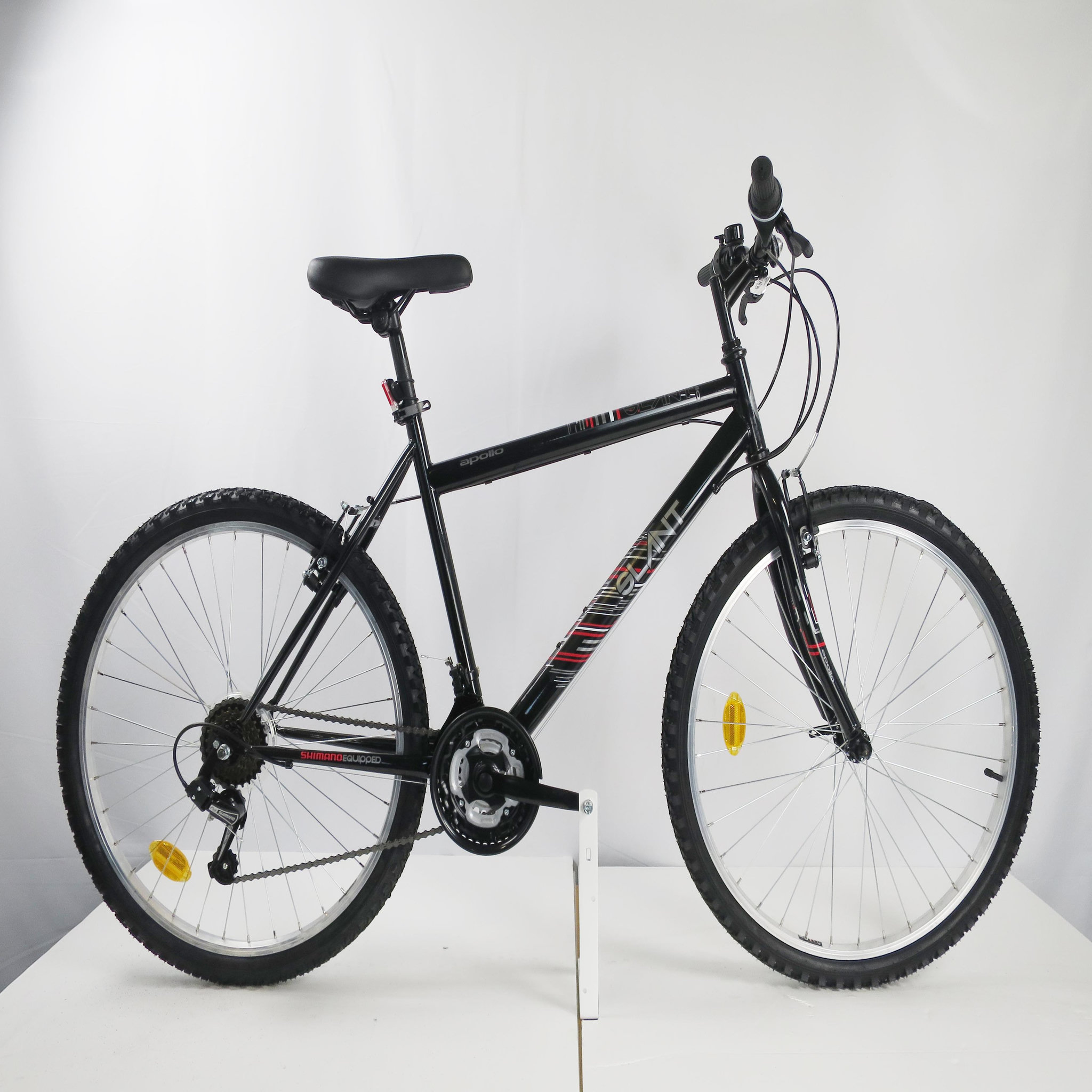 Voir la diapositive 1 : Vélo VTT 26'' Rigide Homme Acier  Slant / Apollo  - 18 vitesses - Shimano TY21 - Fourche Rigide - Freins V-brake et Poignées Microshift