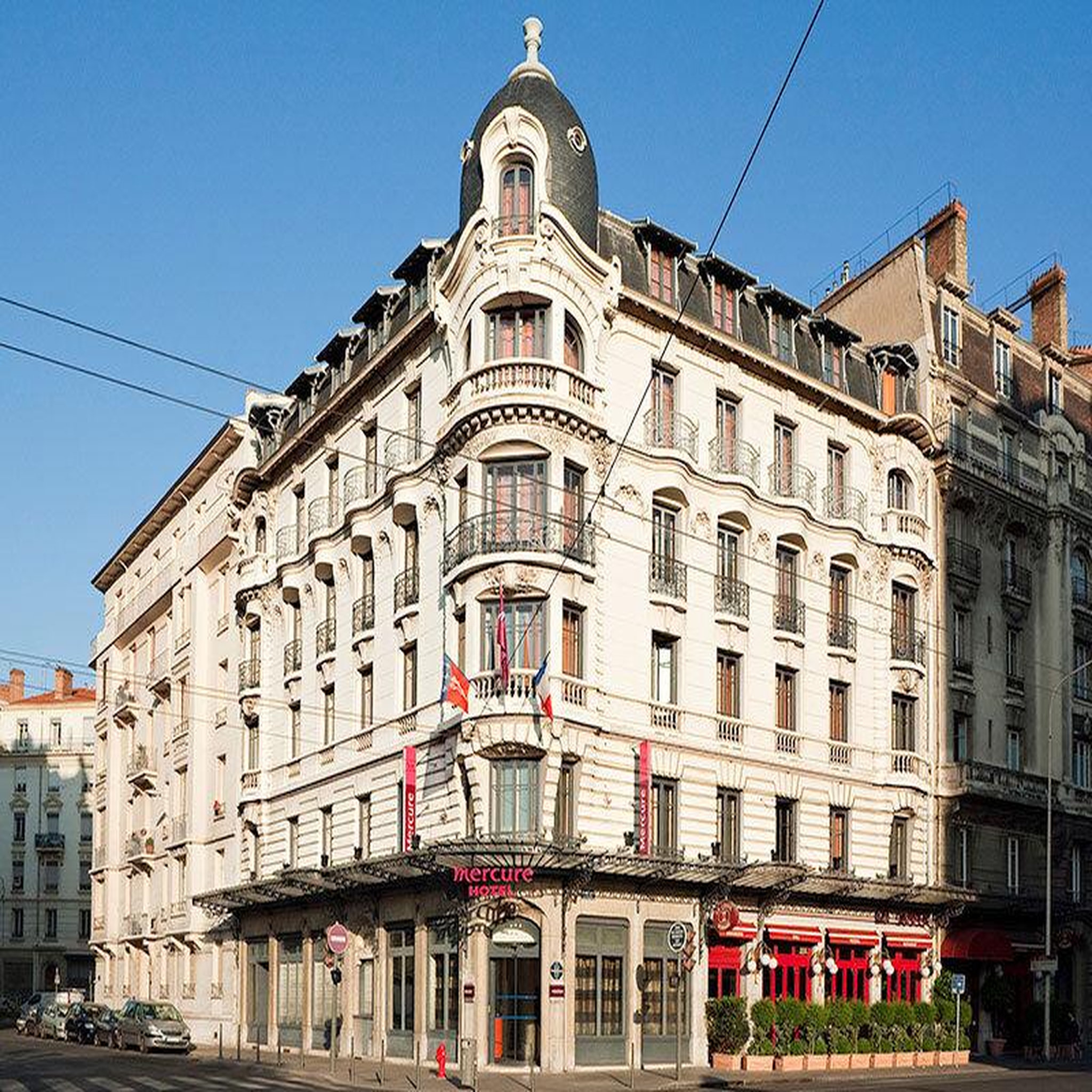 Voir la diapositive 4 : Smartbox Marché de Noël à Lyon : 2 jours pour profiter des fêtes - Coffret Cadeau Séjour