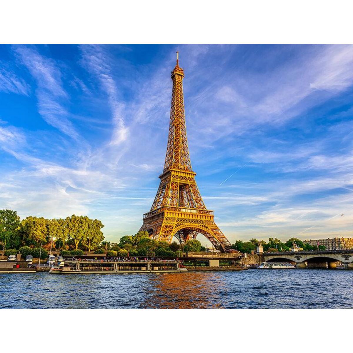 Smartbox 2h de balade en bateau bus avec coupe de champagne pour 2 à Paris - Coffret Cadeau Sport & Aventure