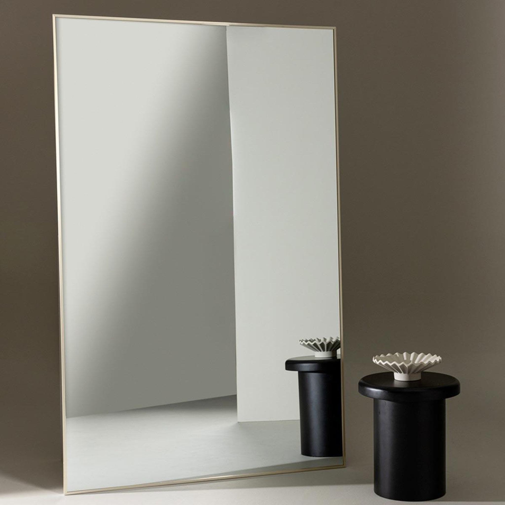 Voir la diapositive 4 : Paris Prix Miroir xl design  orlando  190cm beige