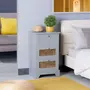 IDIMEX Chiffonnier ROSHNI 3 tiroirs, petit meuble de rangement design vintage élégant, commode en bois lasuré gris et rotin