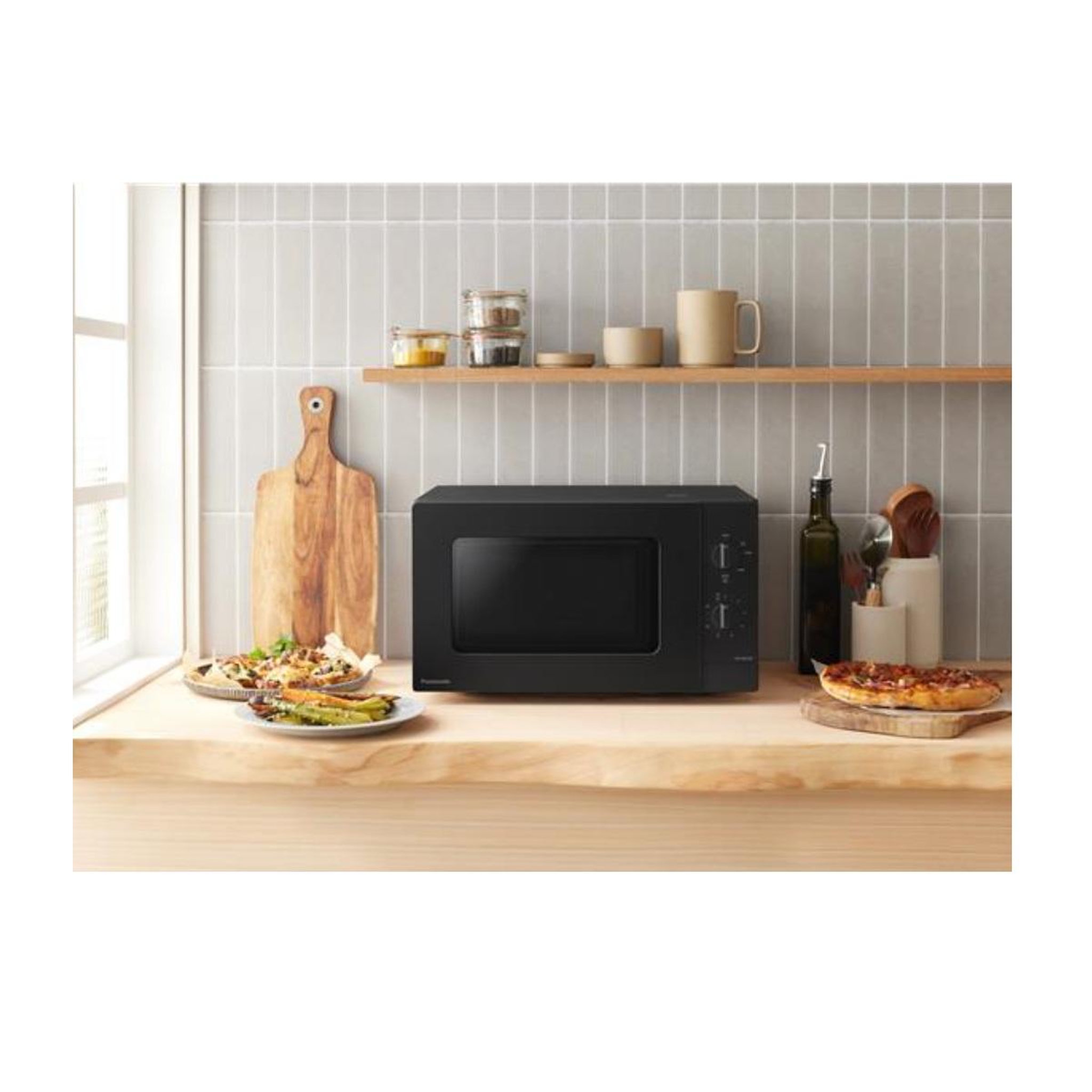 Voir la diapositive 4 : PANASONIC Four micro-ondes 20l 800w - NN-SM22QBEPG