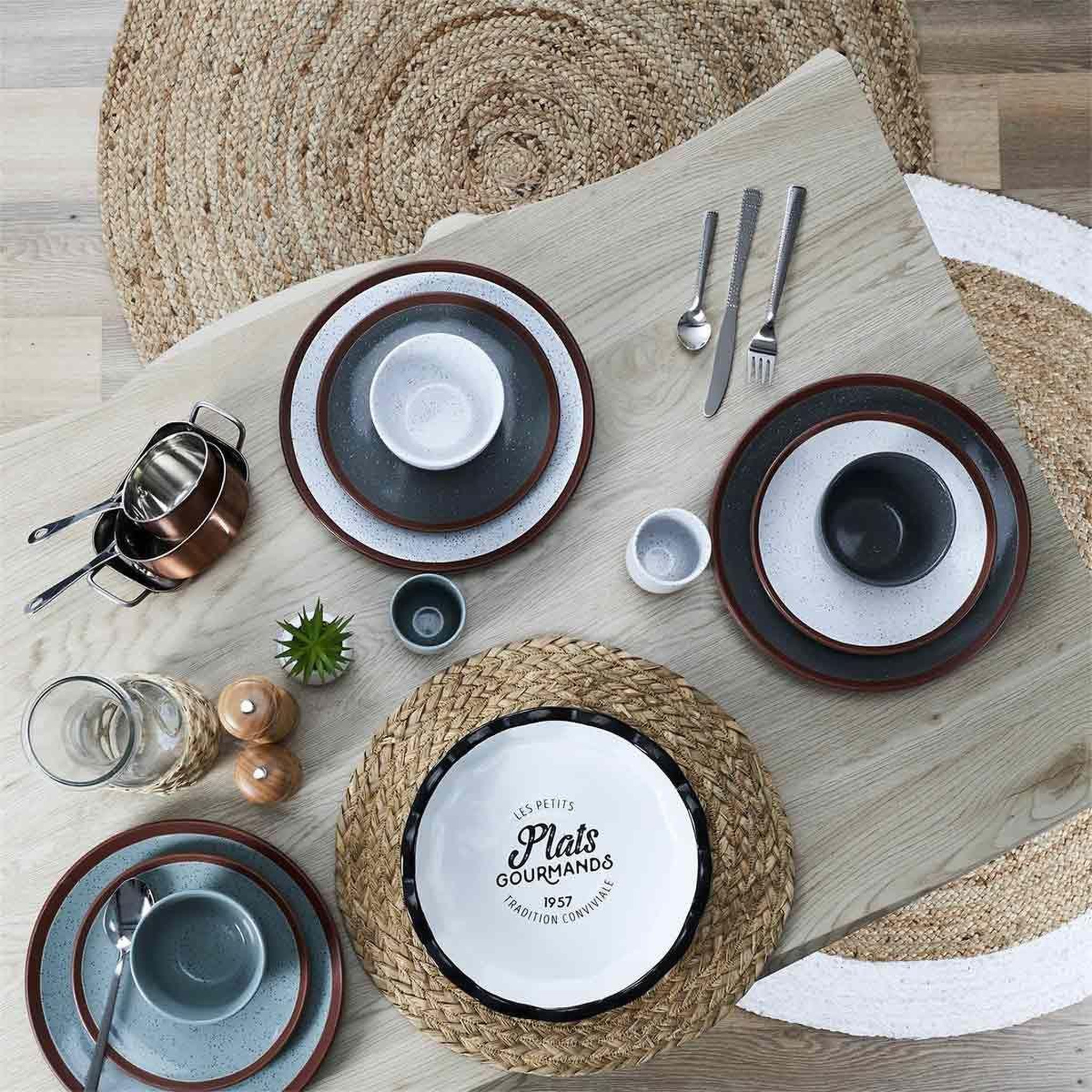 Voir la diapositive 3 : COOK CONCEPT Plat rond en céramique  gourmand  25cm blanc