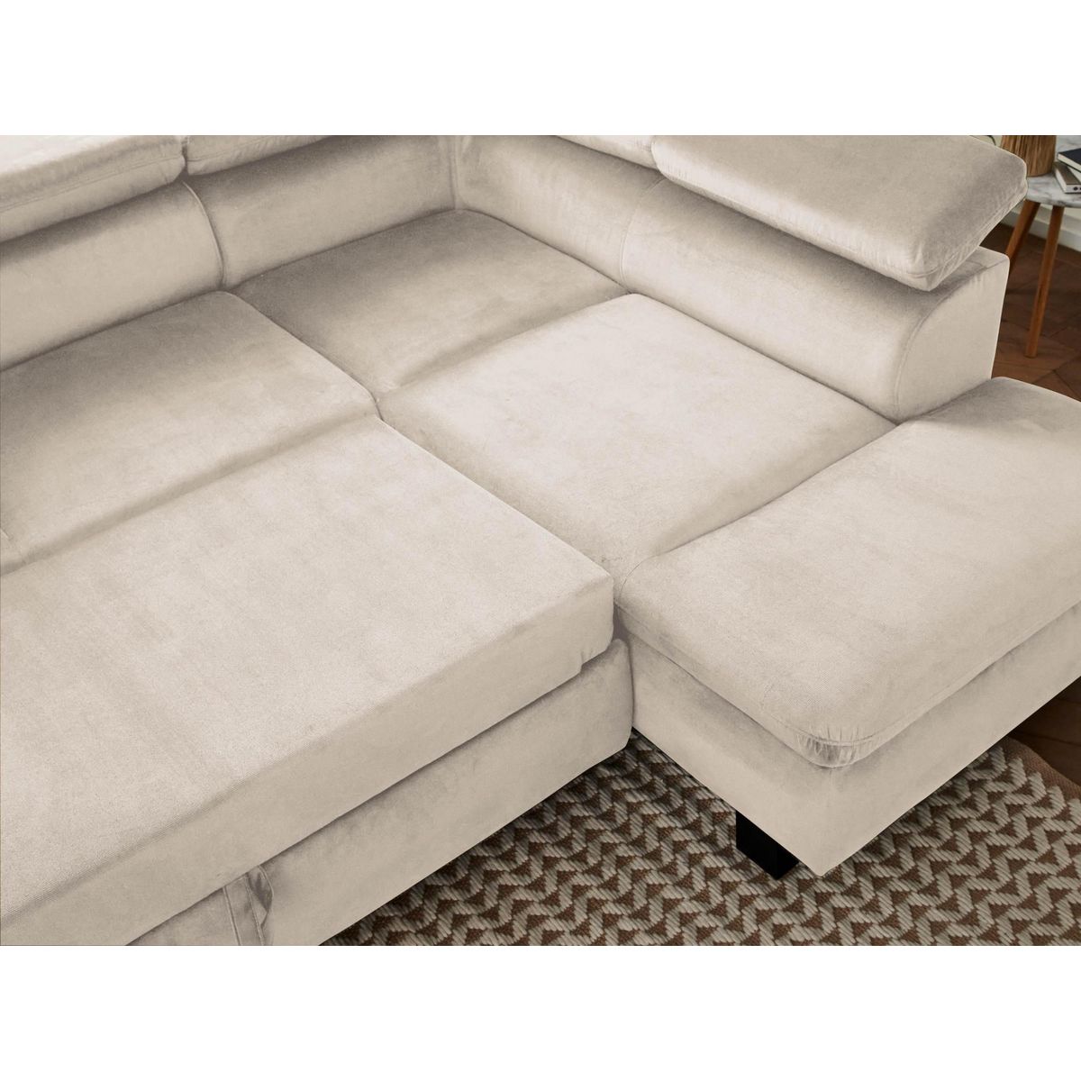 LISA DESIGN Nairobi - canapé d'angle convertible - en velours - 5 places - avec têtières - droit