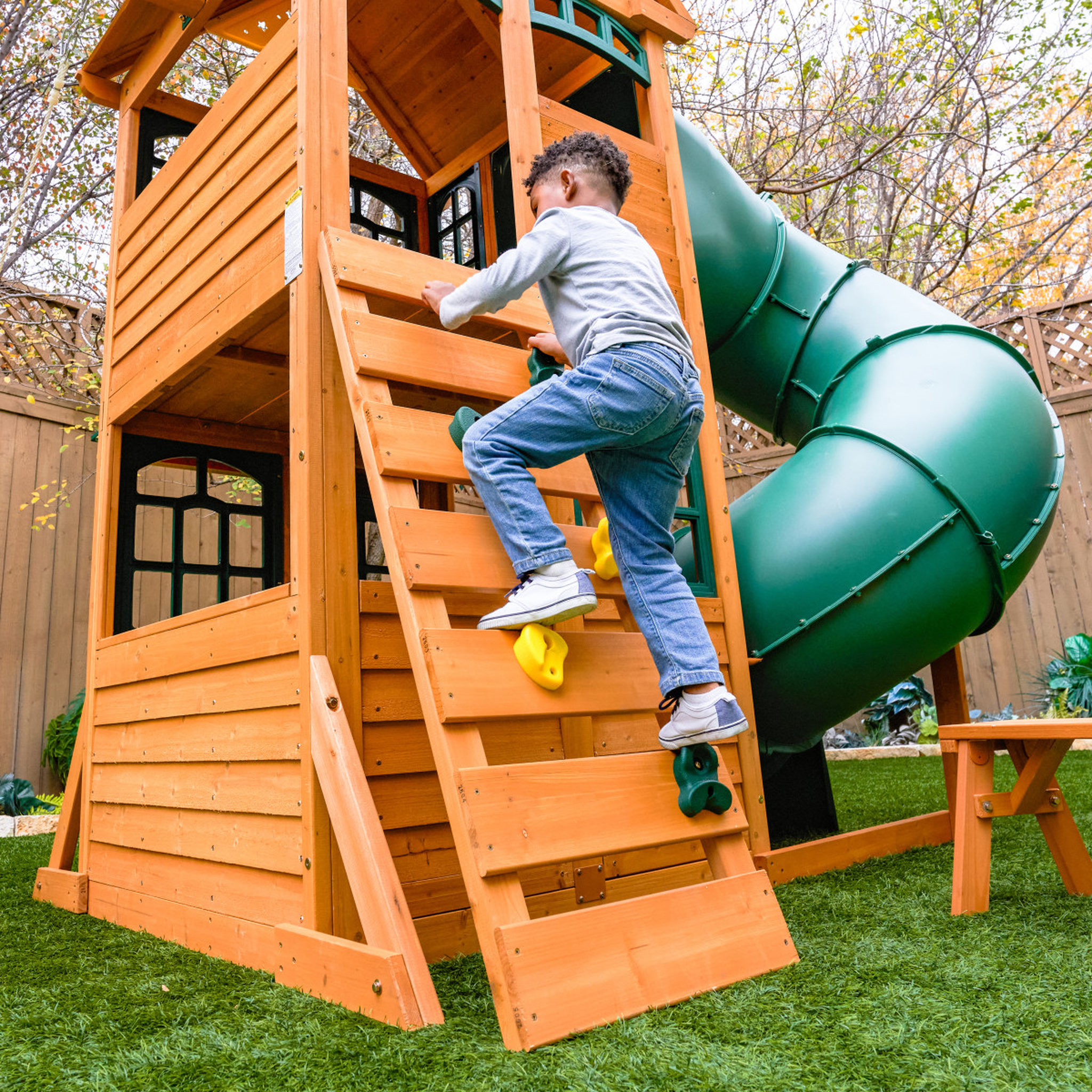 Voir la diapositive 3 : Kidkraft Aire de jeux avec toboggan - Bois - 2,89m - CLOVERDALE FORT