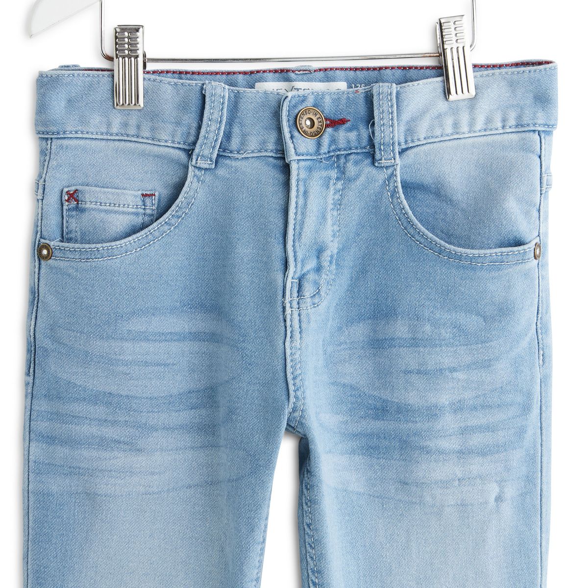 IN EXTENSO Jean en maille garçon