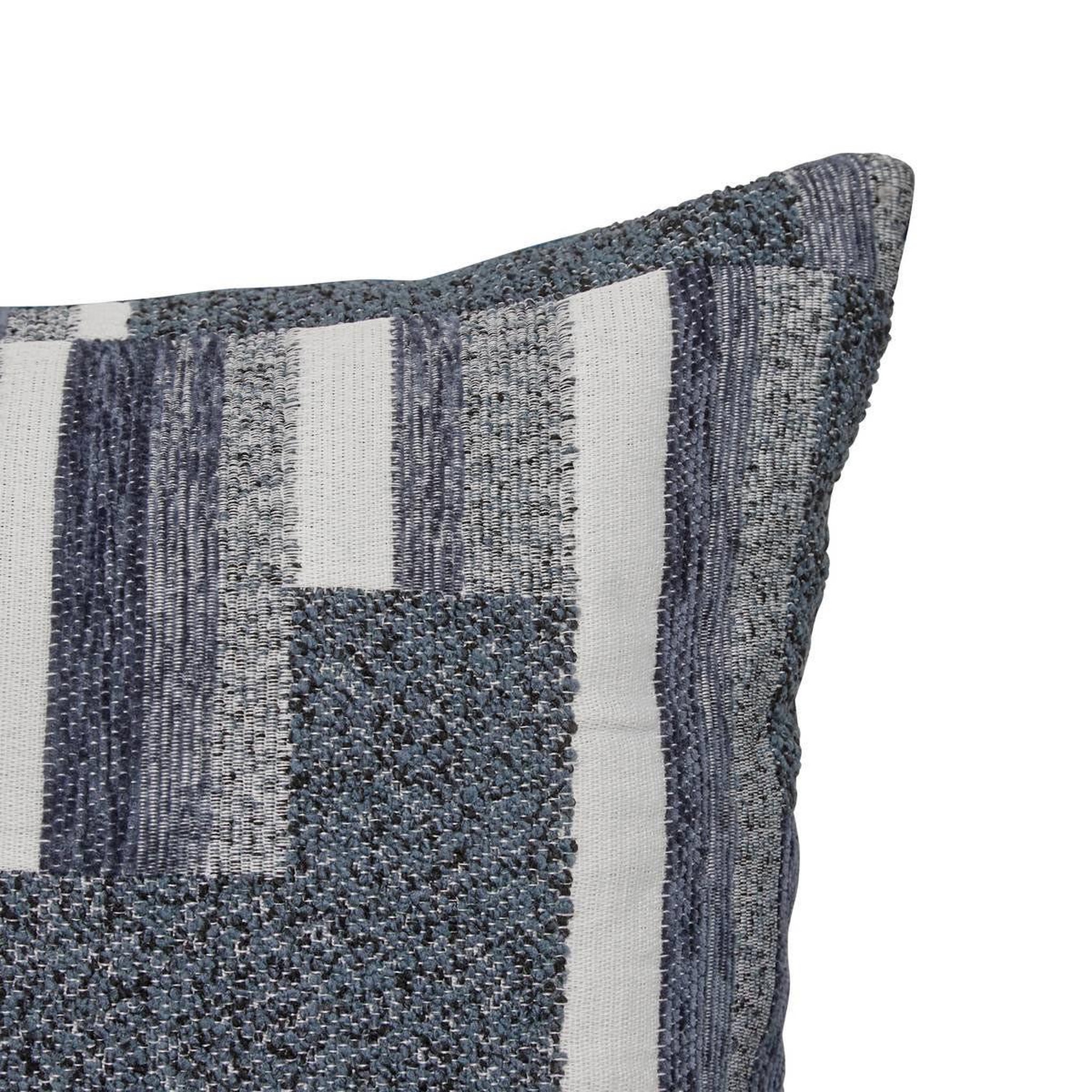 Voir la diapositive 3 : ATMOSPHERA Coussin déco en jacquard chenillé  calix  30x50cm bleu encre