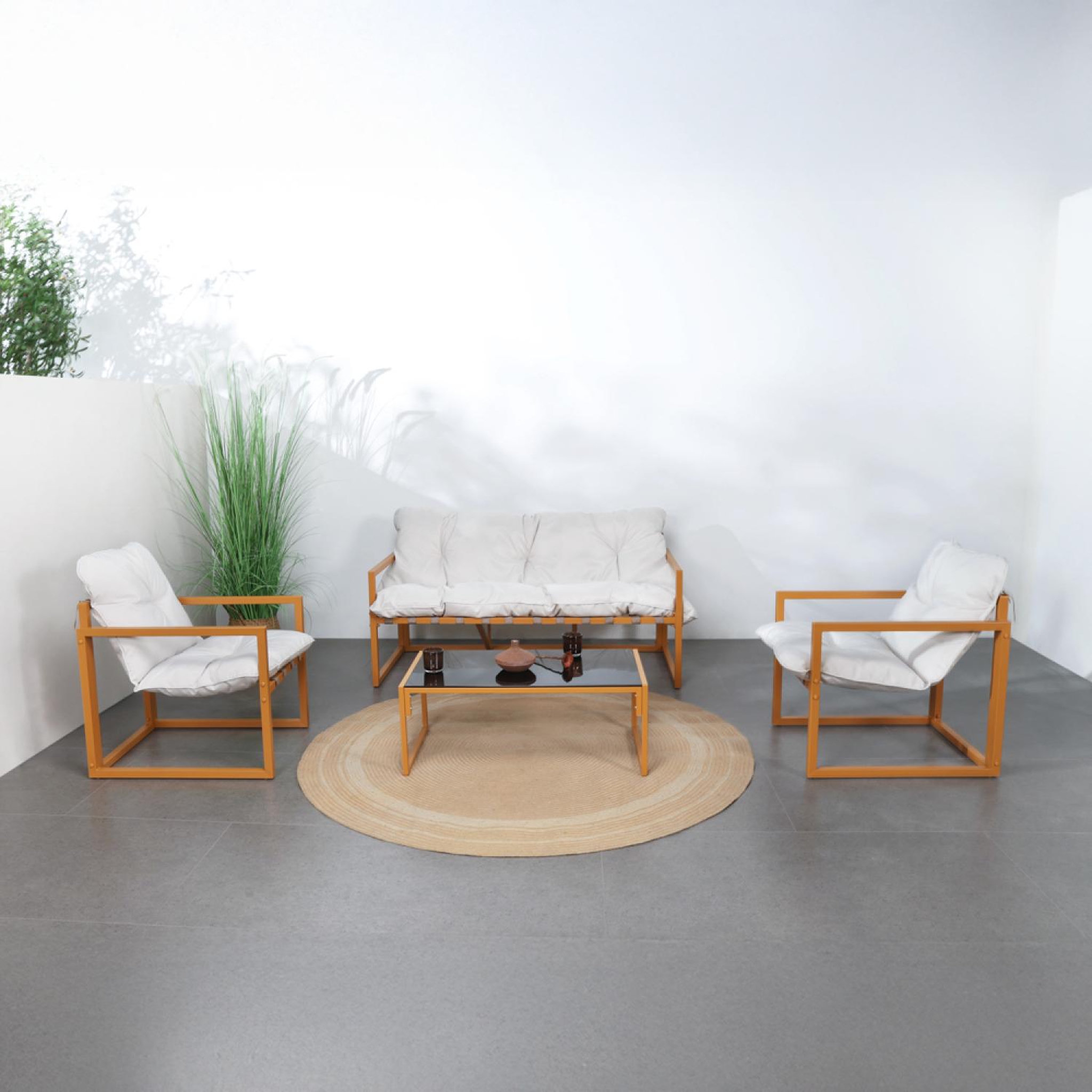 Voir la diapositive 3 : CONCEPT USINE Salon de jardin 5 places contemporain marron et coussins beiges rabat