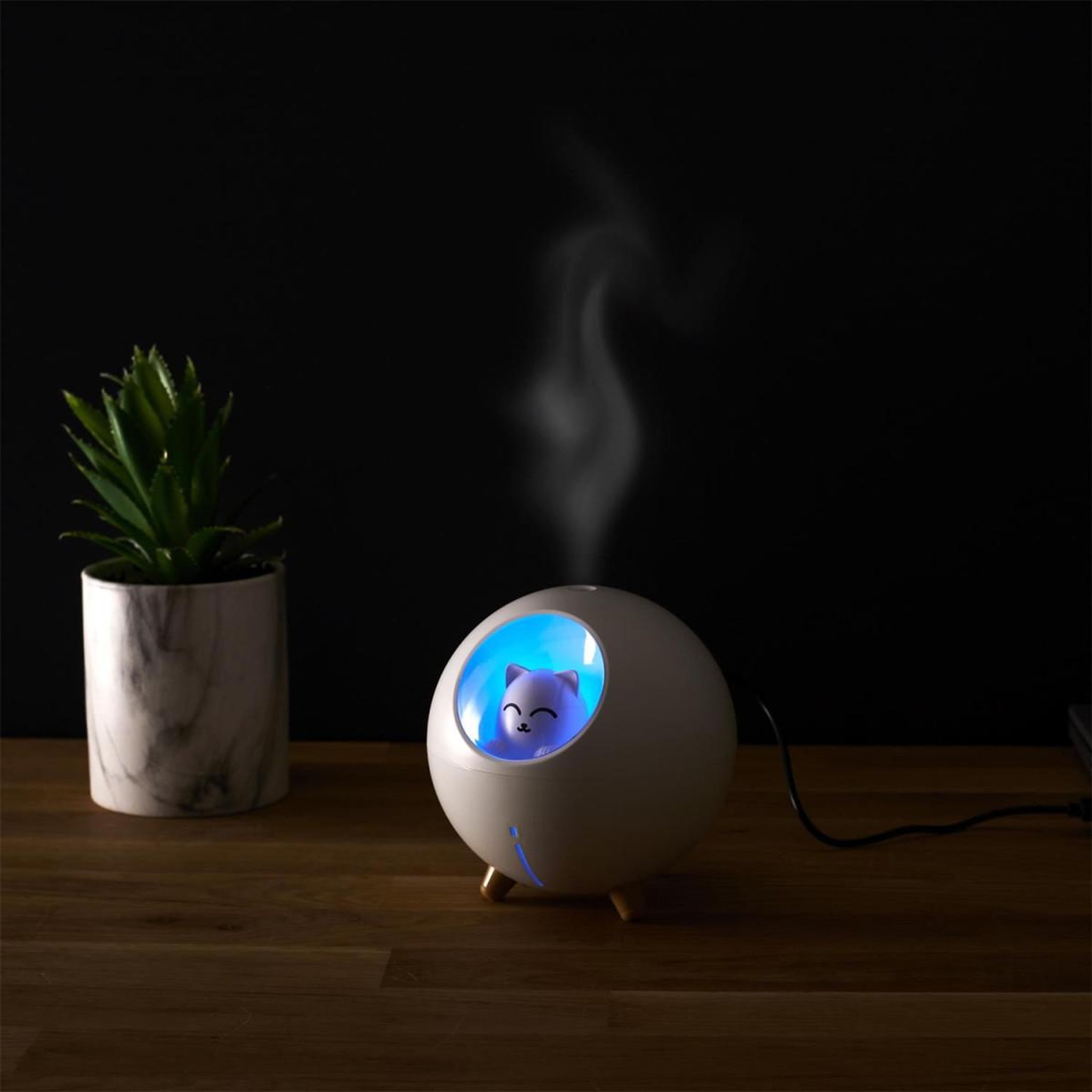 Voir la diapositive 3 : The concept Factory Diffuseur de parfum led  chat  11cm blanc