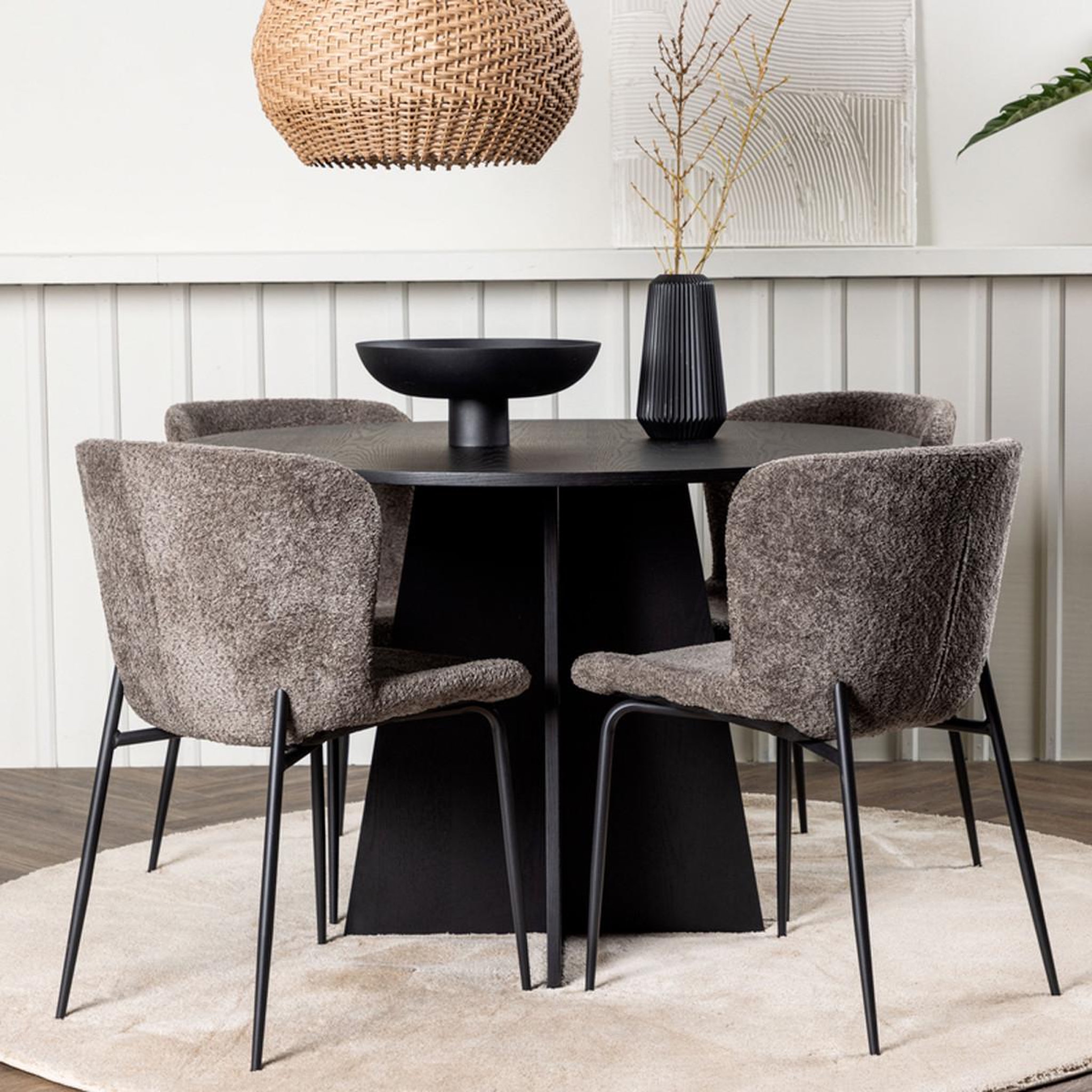 Voir la diapositive 3 : Paris Prix Ensemble table à manger & 4 chaises  bootcut & modesto  110cm noir & marron