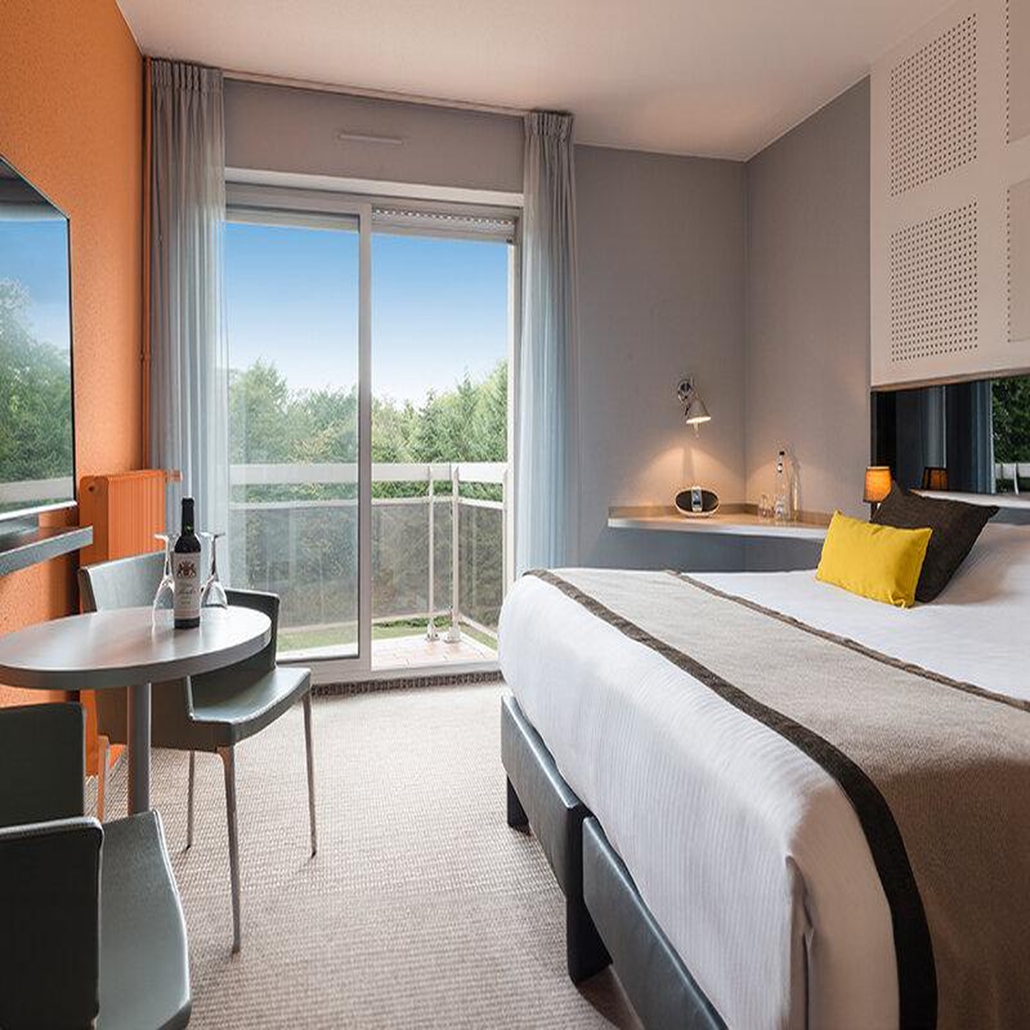 Voir la diapositive 2 : Smartbox 2 jours en hôtel 4* avec dîner et accès au spa près de strasbourg - coffret cadeau séjour
