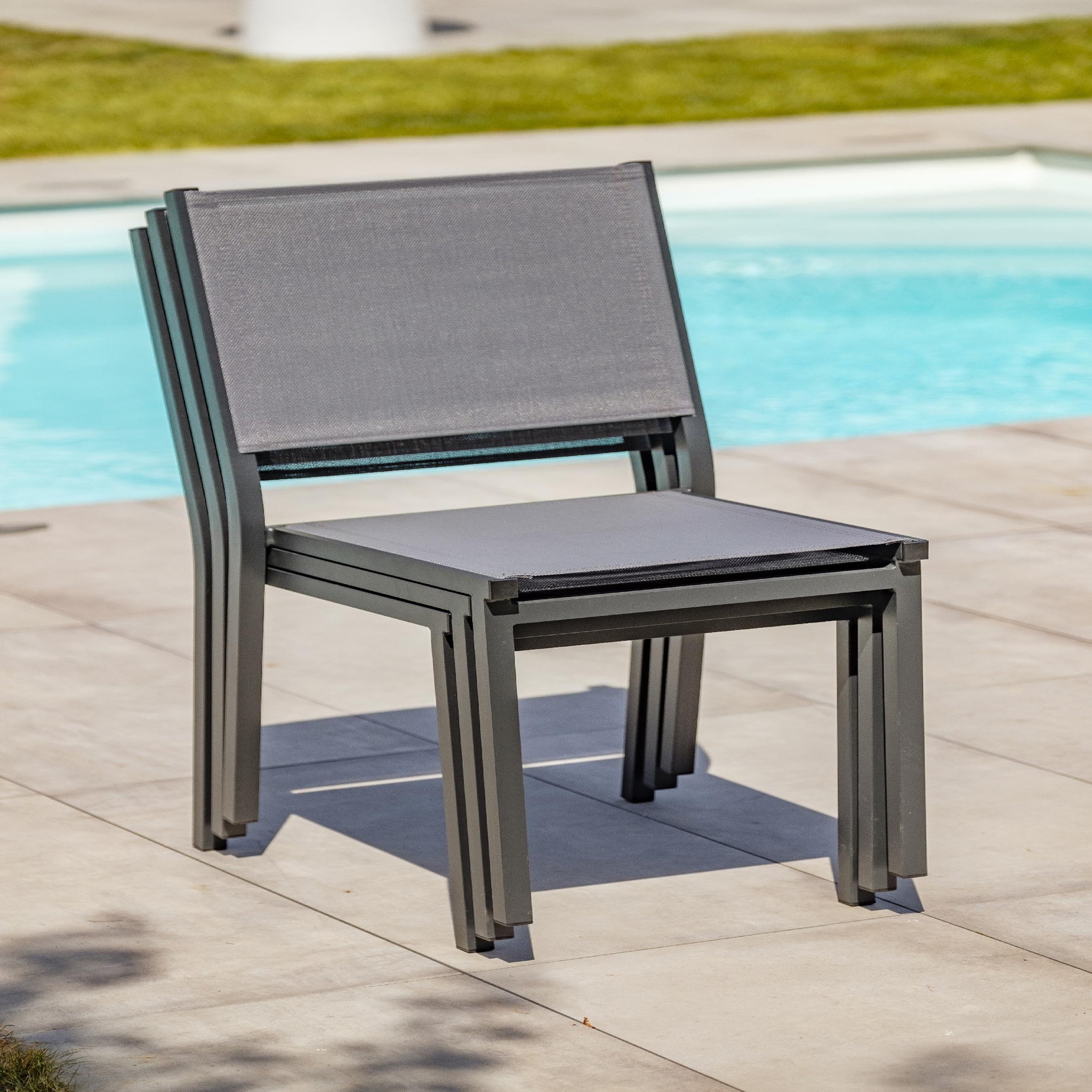 Voir la diapositive 3 : DCB GARDEN Chaise de jardin empilable en aluminium toile plastifiée