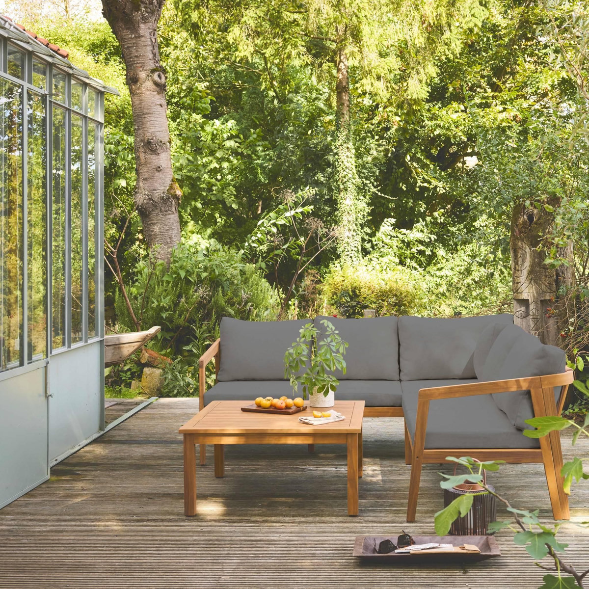 SWEEEK Salon de jardin d'angle en acacia 5 places LOBERIA CORNER, table carrée