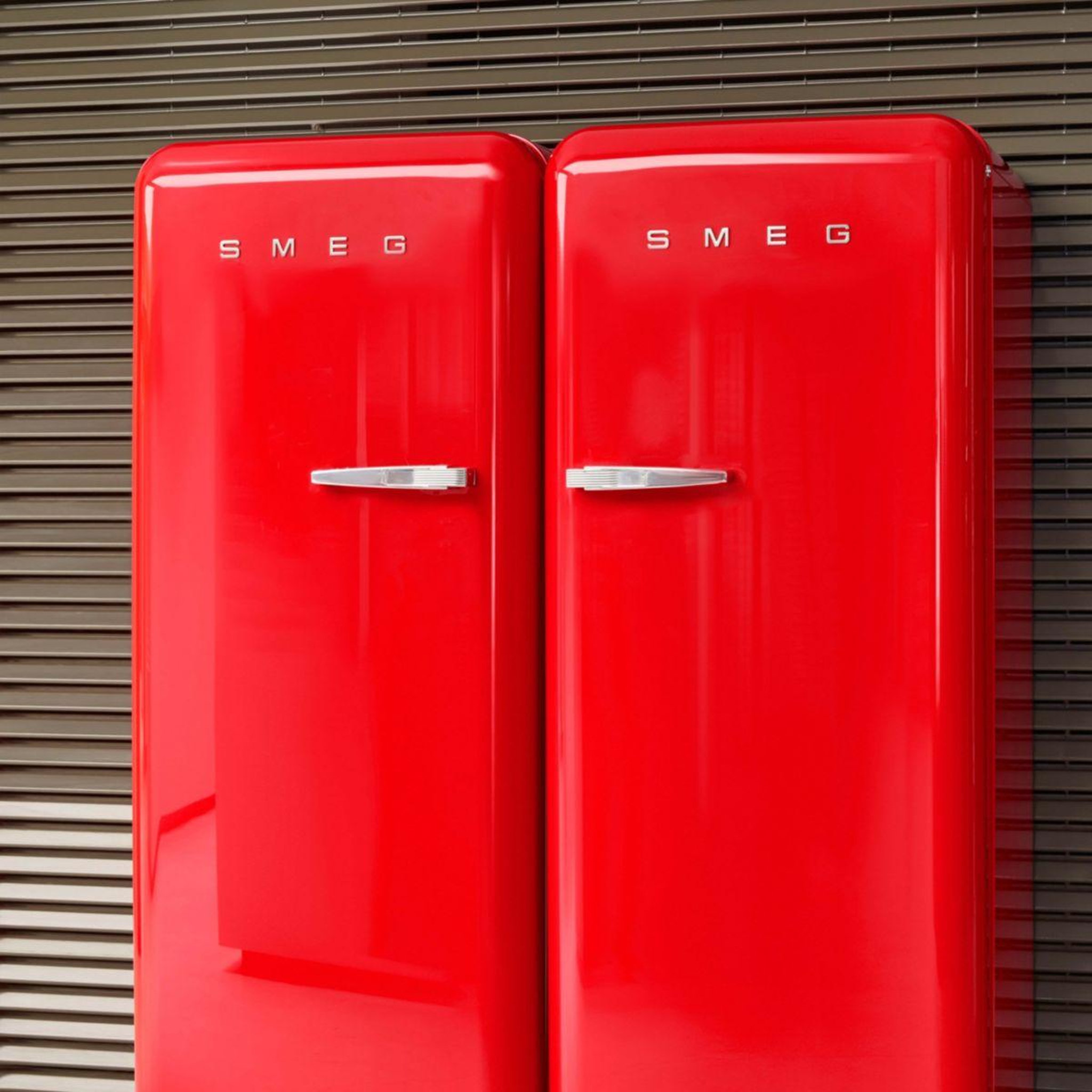 Voir la diapositive 4 : SMEG Réfrigérateur 1 porte FAB28LRD5