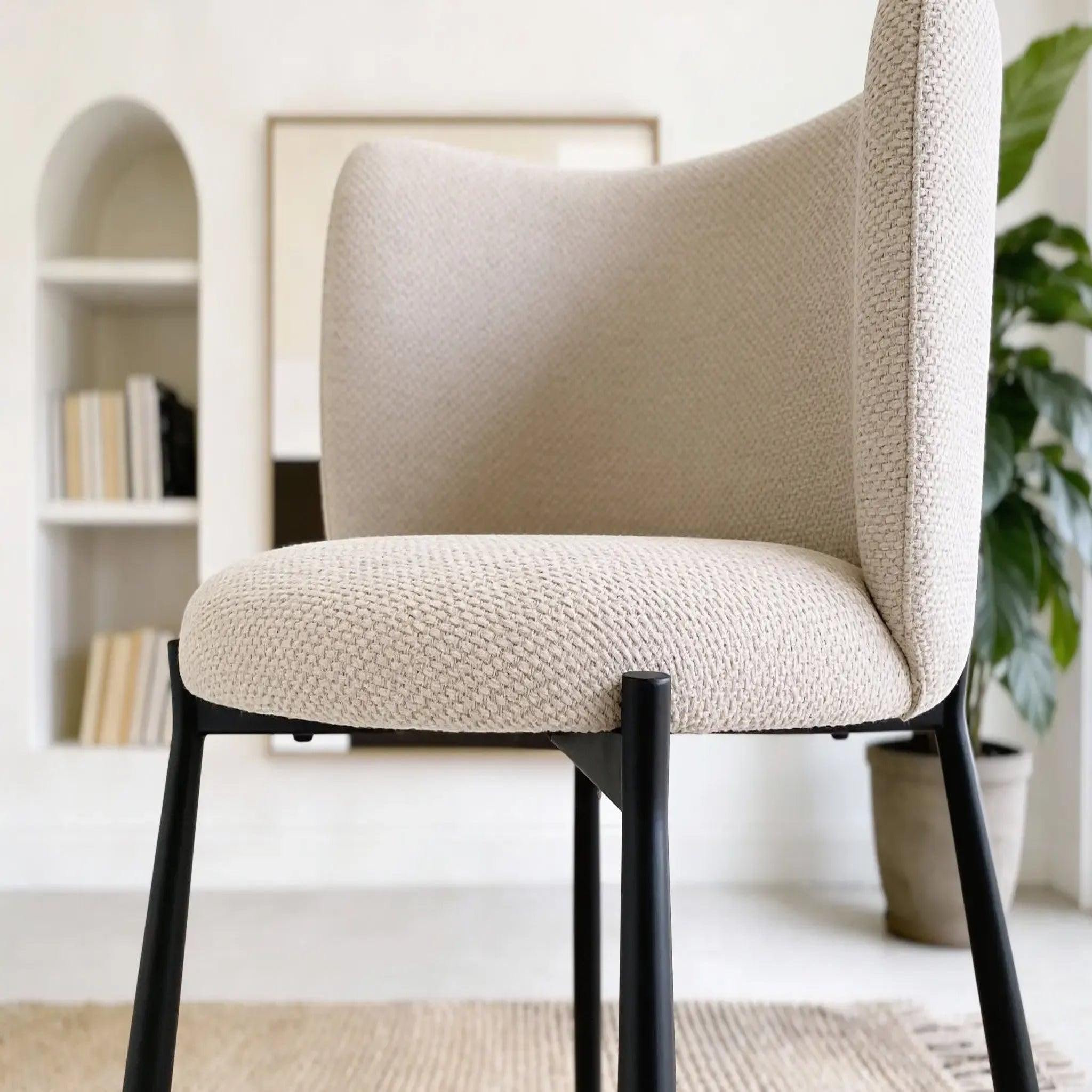Voir la diapositive 4 : CASANOVA PARIS Ora - lot de 2 chaises pieds en métal noir