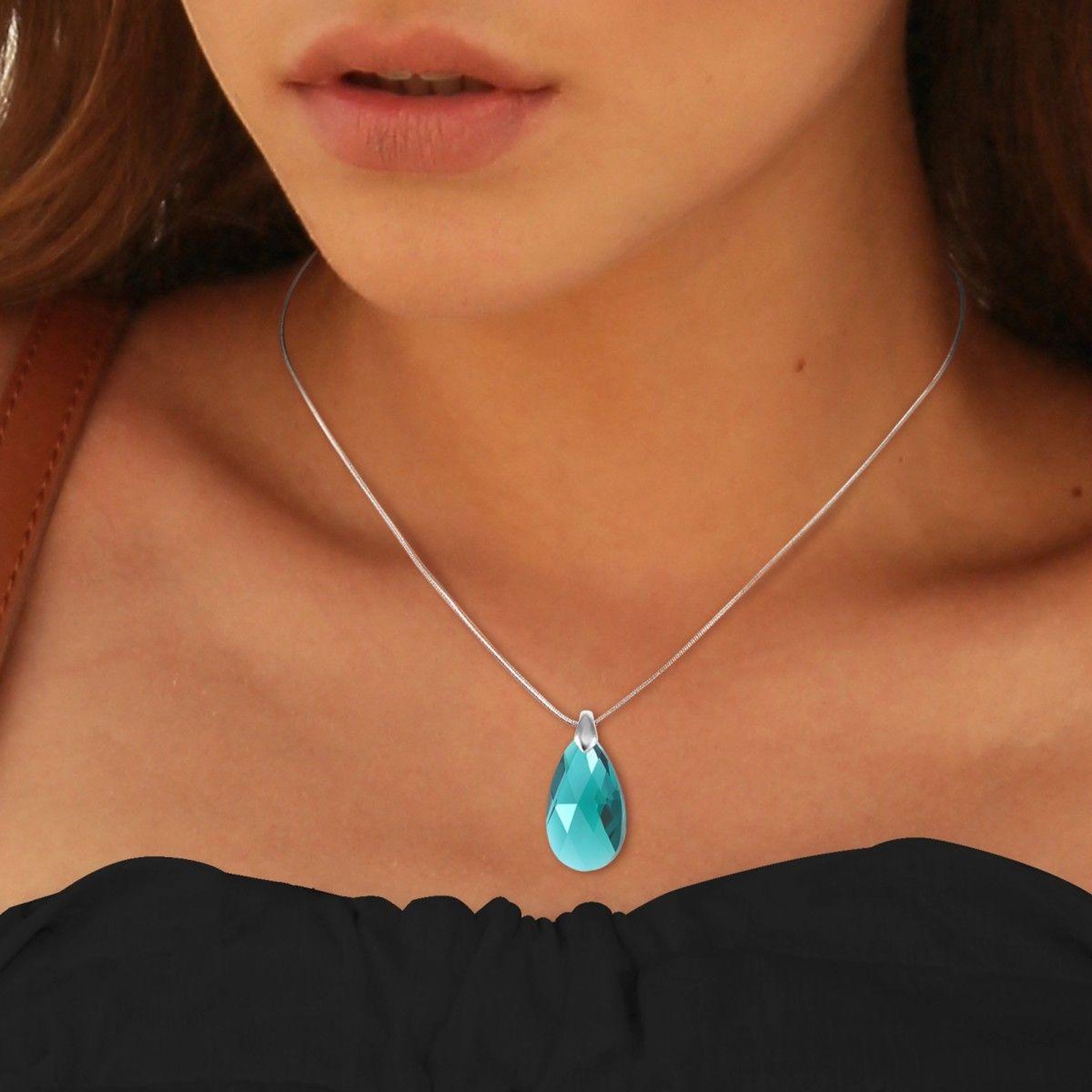Voir la diapositive 2 : SC CRYSTAL Collier goutte par SC Crystal®