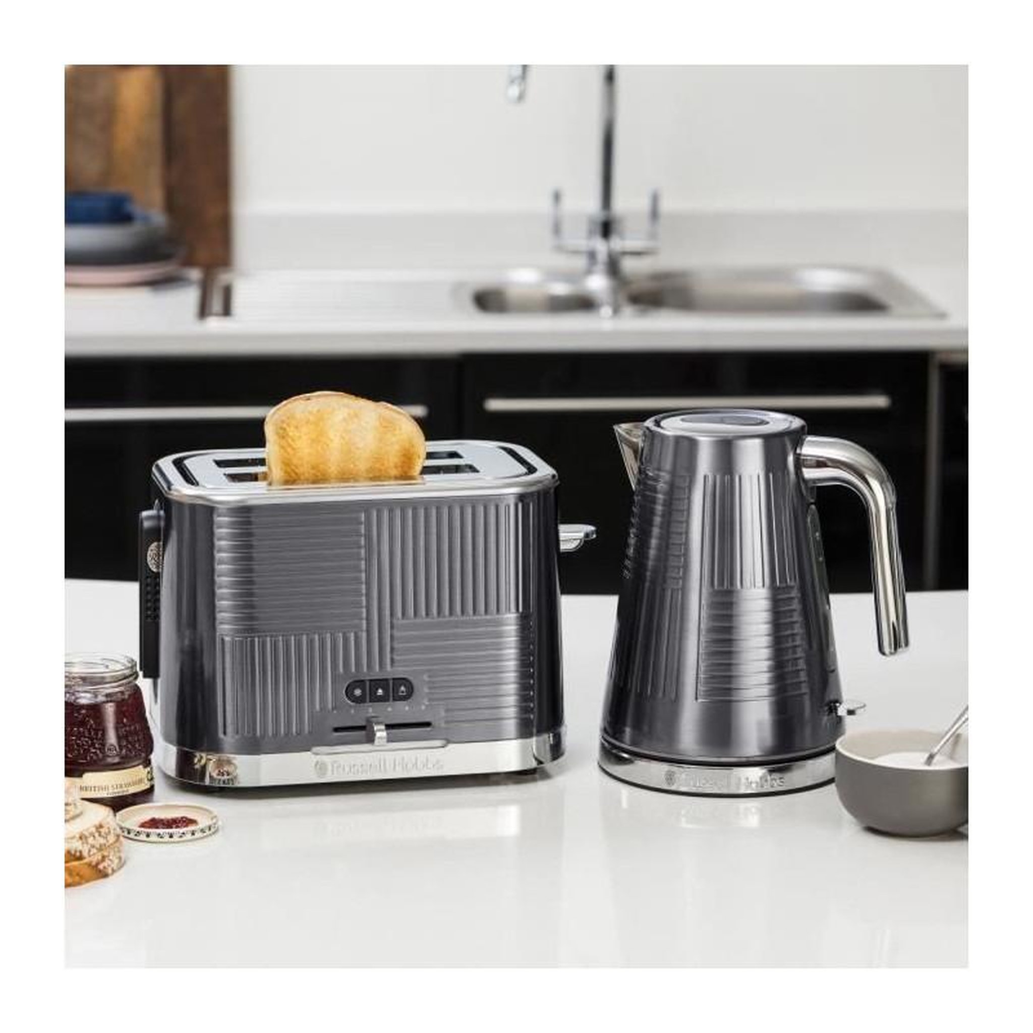 Voir la diapositive 3 : Russell Hobbs Russell Hobbs 25250-56 Toaster Grille-Pain Geo Steel, 4 Fonctions, Temperature Ajustable, Rechauffe Viennoiseries, Pince