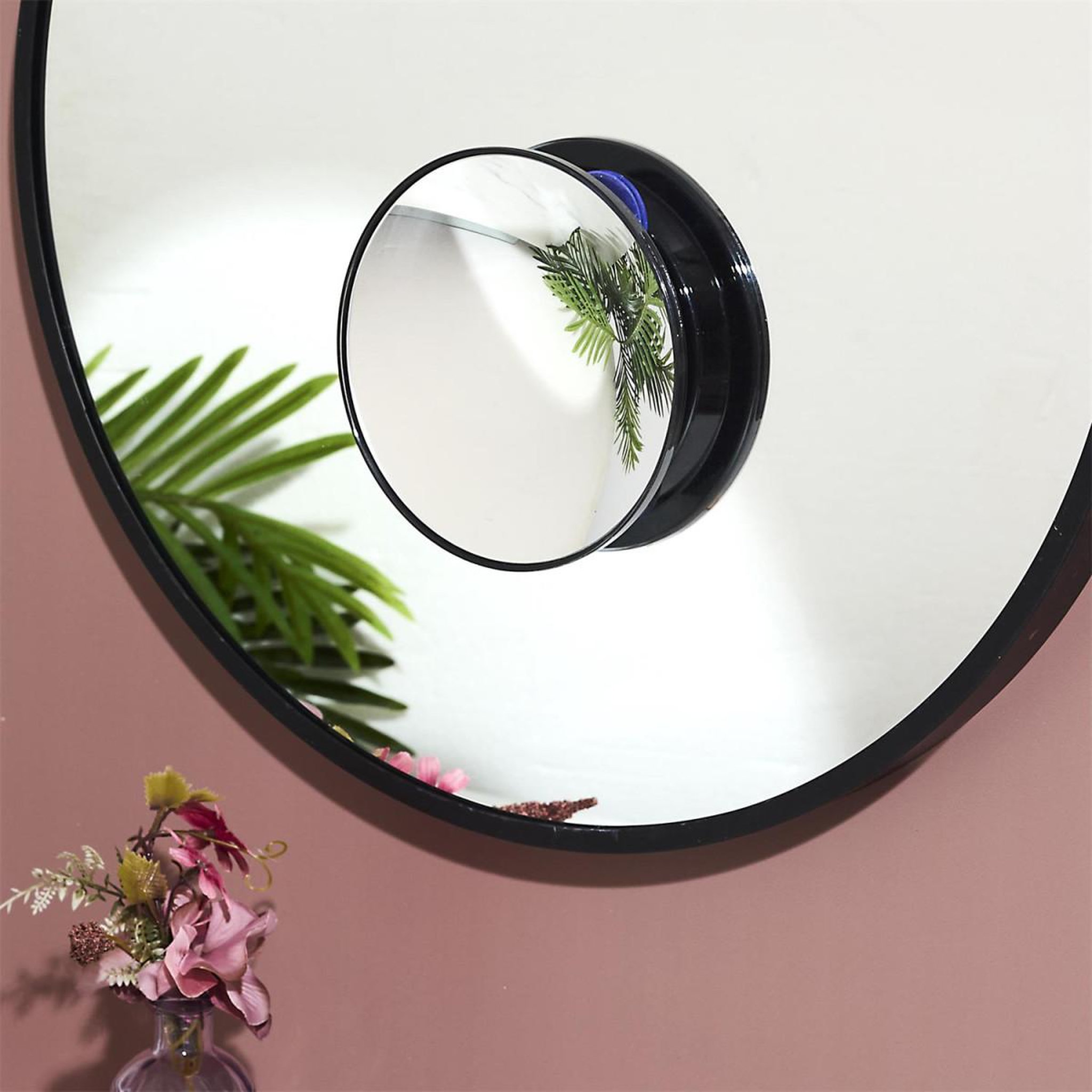 Voir la diapositive 3 : Cosmetic Club Miroir grossissant à ventouses  x30  16cm noir