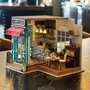 ROBOTIME Robotime Kit miniature de bricolage Simon's Coffee avec lumiere LED