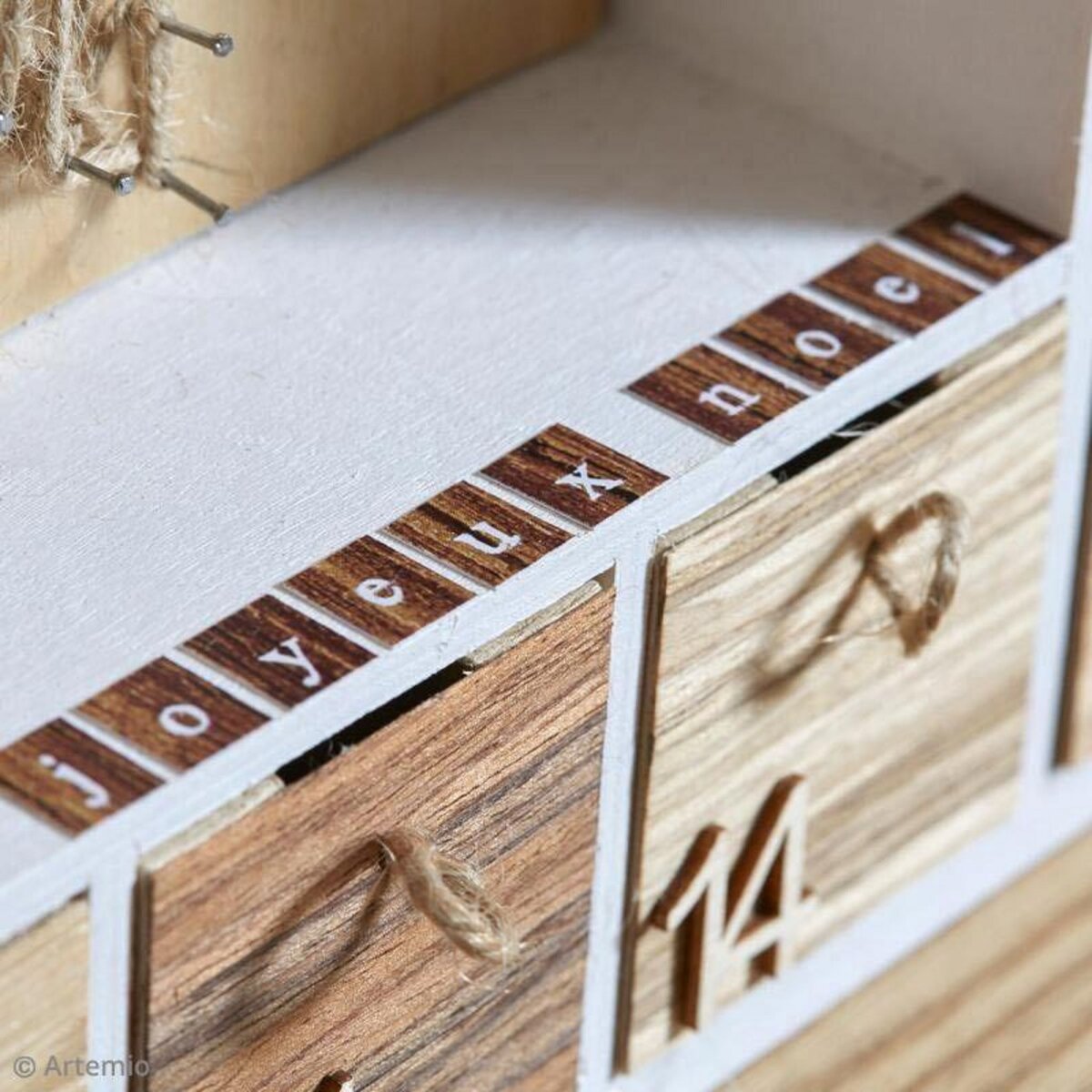 Artemio Calendrier de l'avent carré en bois 39 x 39 cm