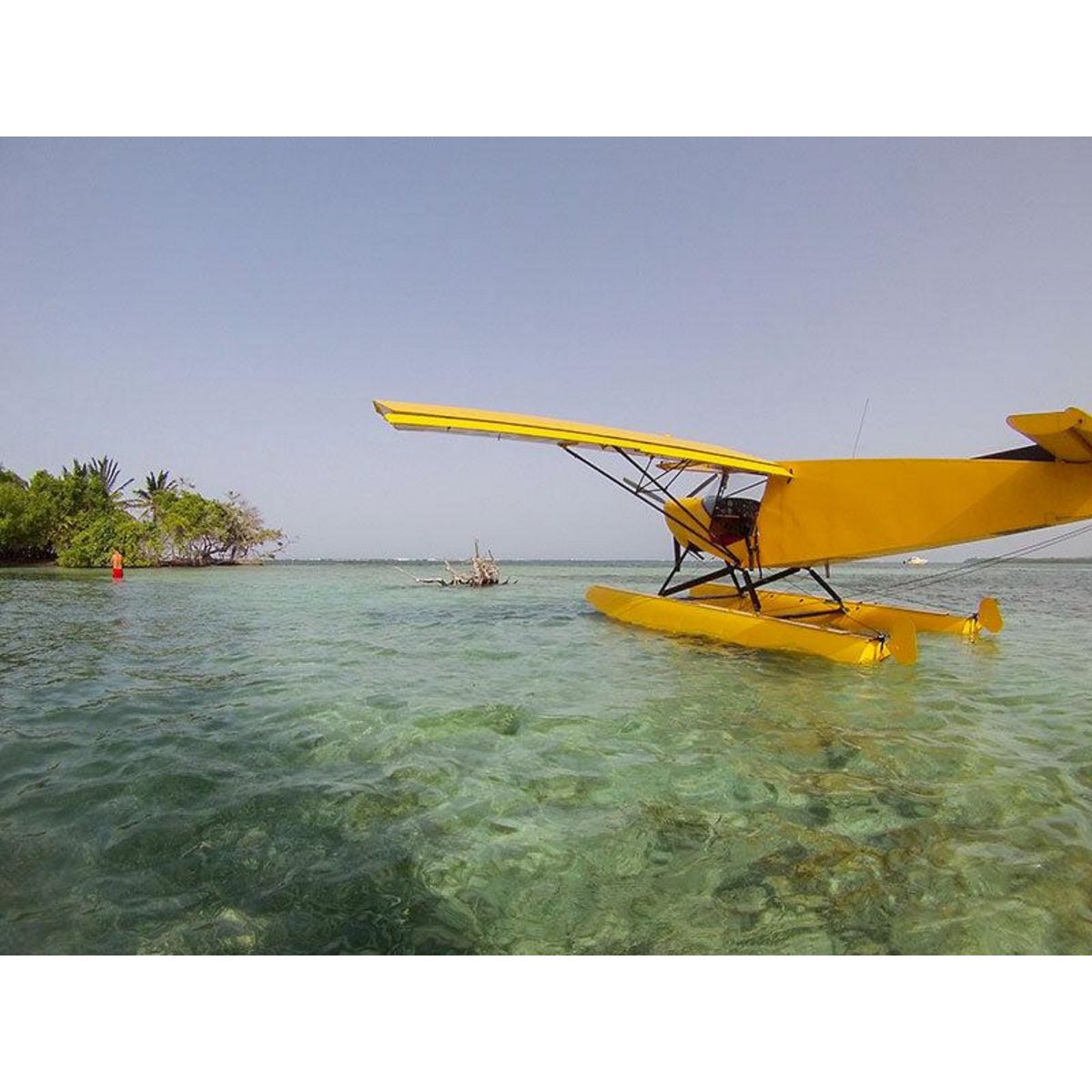 Smartbox Vol en hydravion d'1h au-dessus de la Guadeloupe - Coffret Cadeau Sport & Aventure