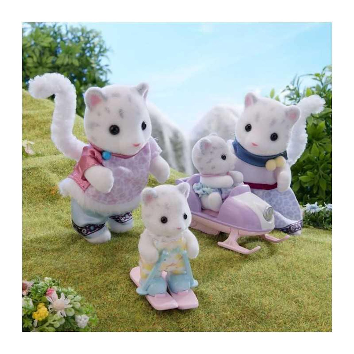 Sylvanian Families Mini-figurines - SYLVANIAN FAMILIES - La famille Panthere des neiges - Des 3 ans