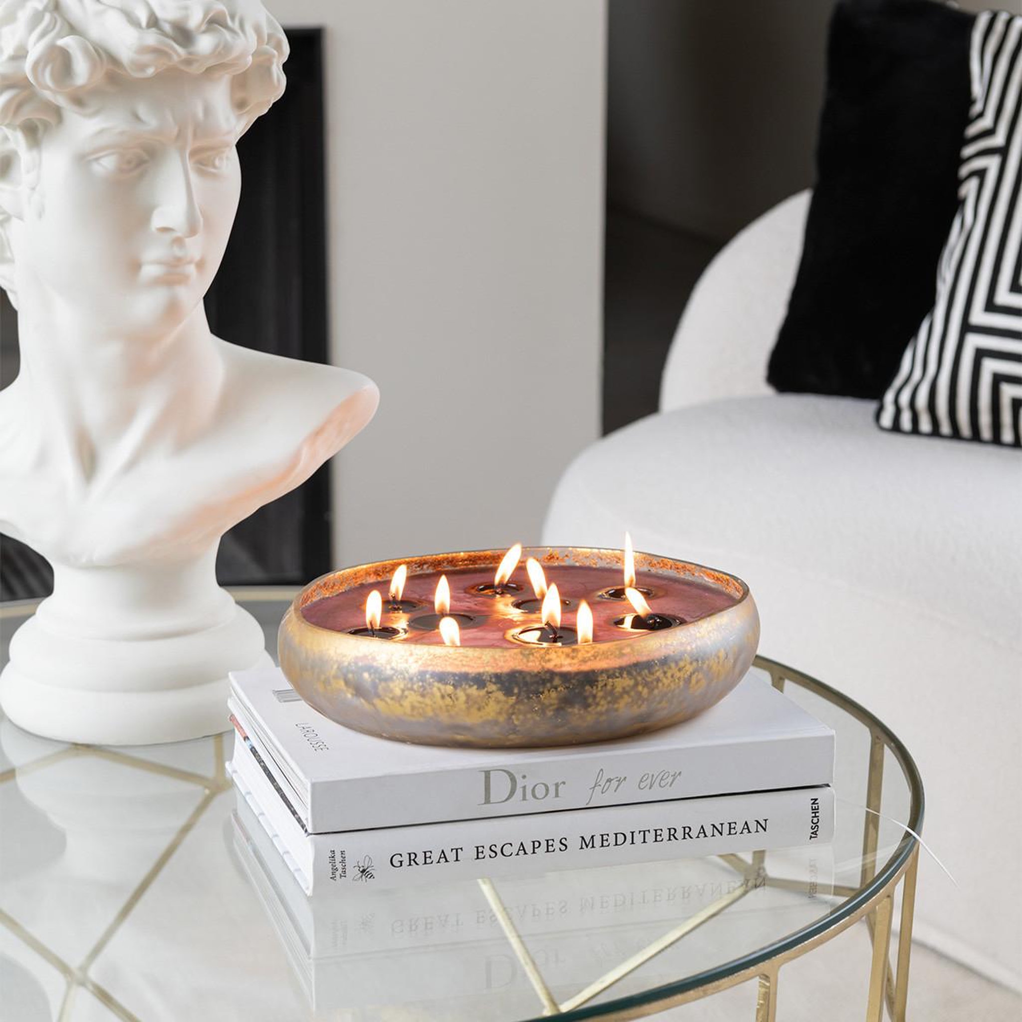 Voir la diapositive 6 : J-LINE Bougie Parfumée Ronde  M-Chic  37cm Oud & Amber