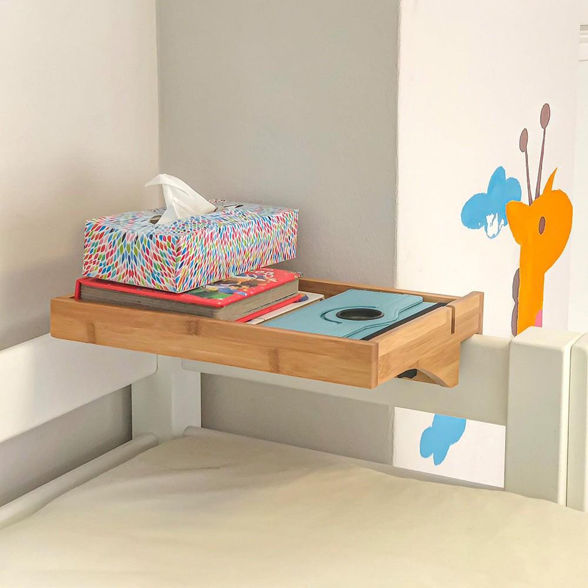 Voir la diapositive 2 : SOBUY SoBuy - Tablette De Chevet amovible avec encoches pour câbles - Minimaliste - NKD01