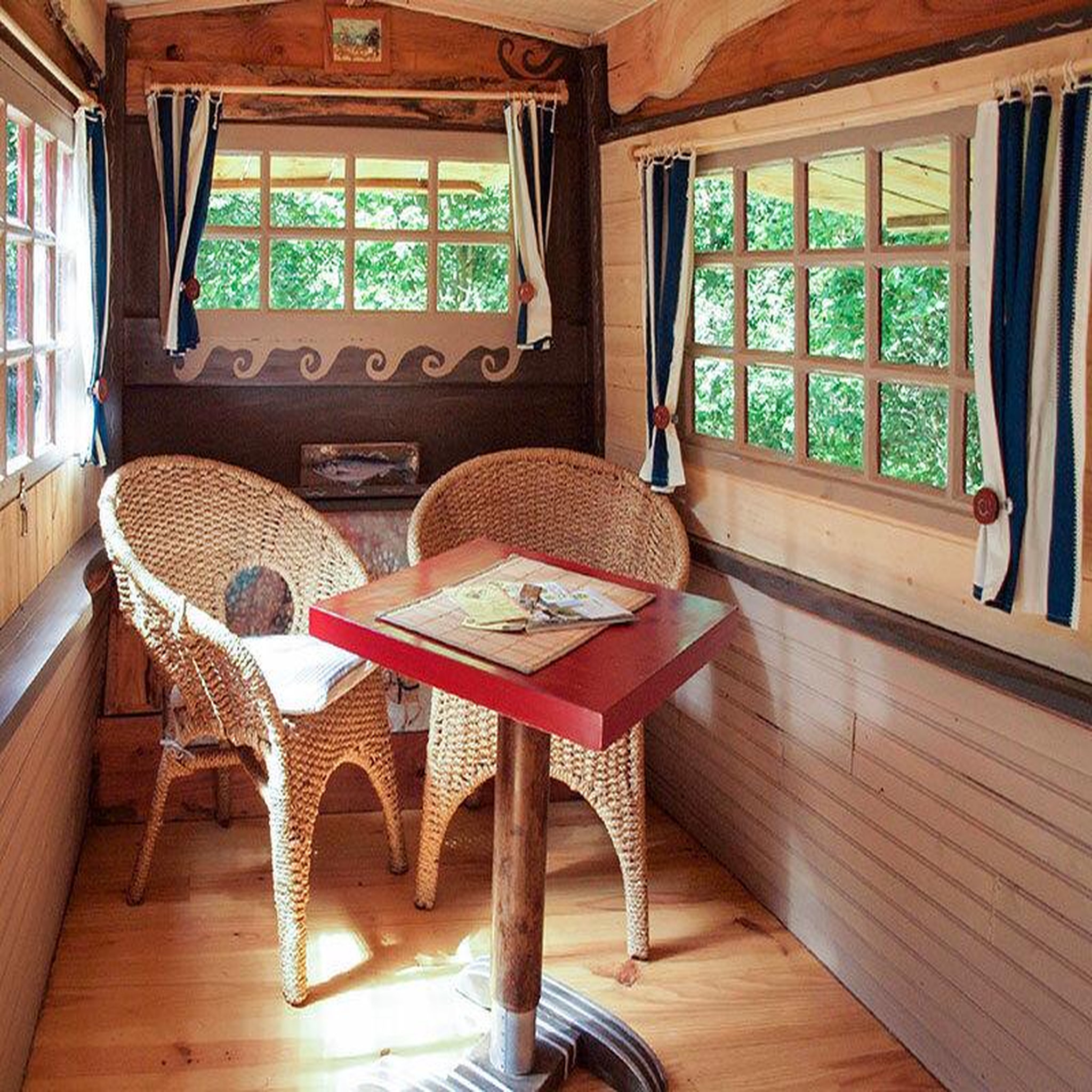 Voir la diapositive 4 : Smartbox Séjour de 3 jours dans un bateau échoué dans le Cotentin - Coffret Cadeau Séjour