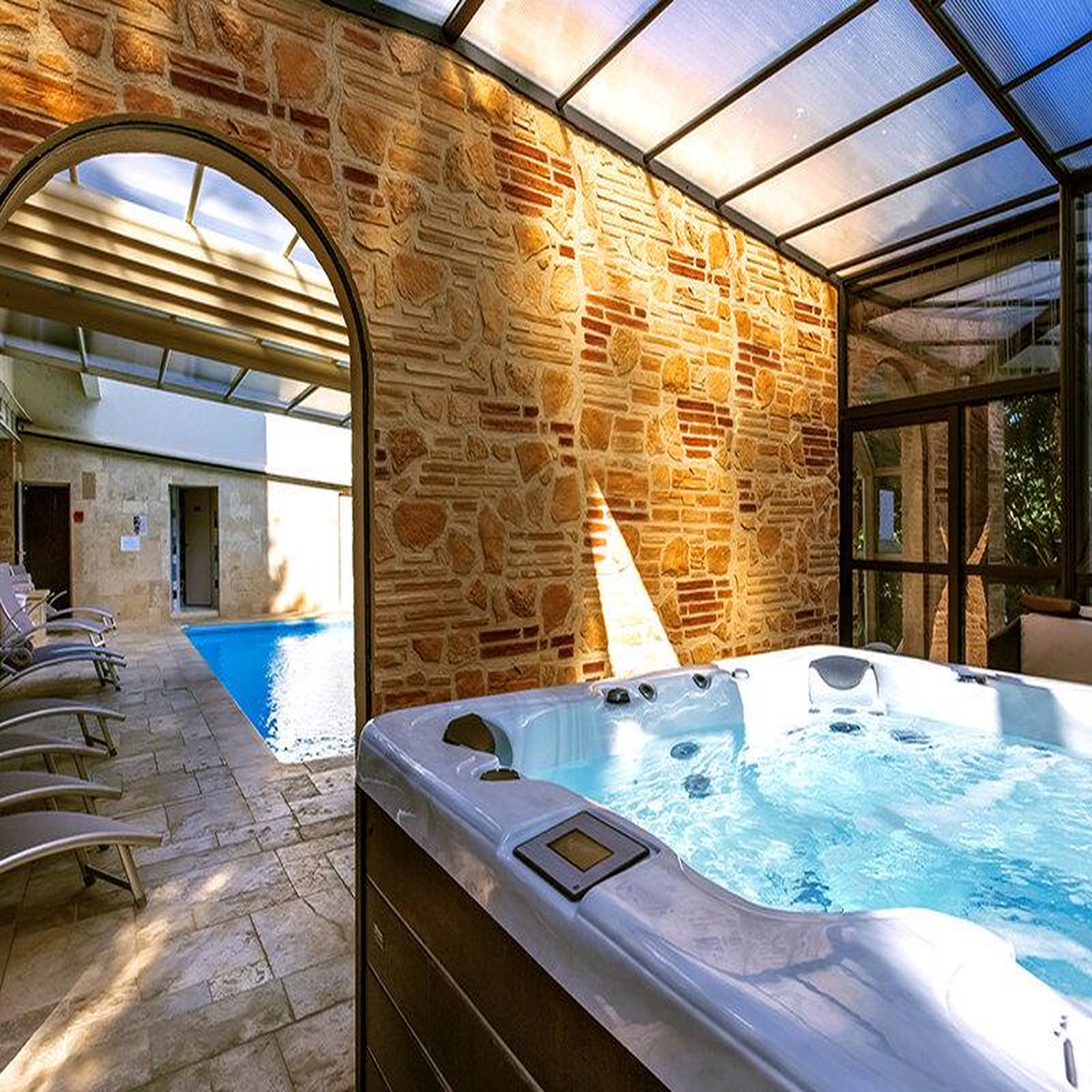 Voir la diapositive 3 : Smartbox 3 jours relaxants avec demi-bouteille de champagne et accès illimité au spa dans un hôtel 4* - coffret cadeau séjour