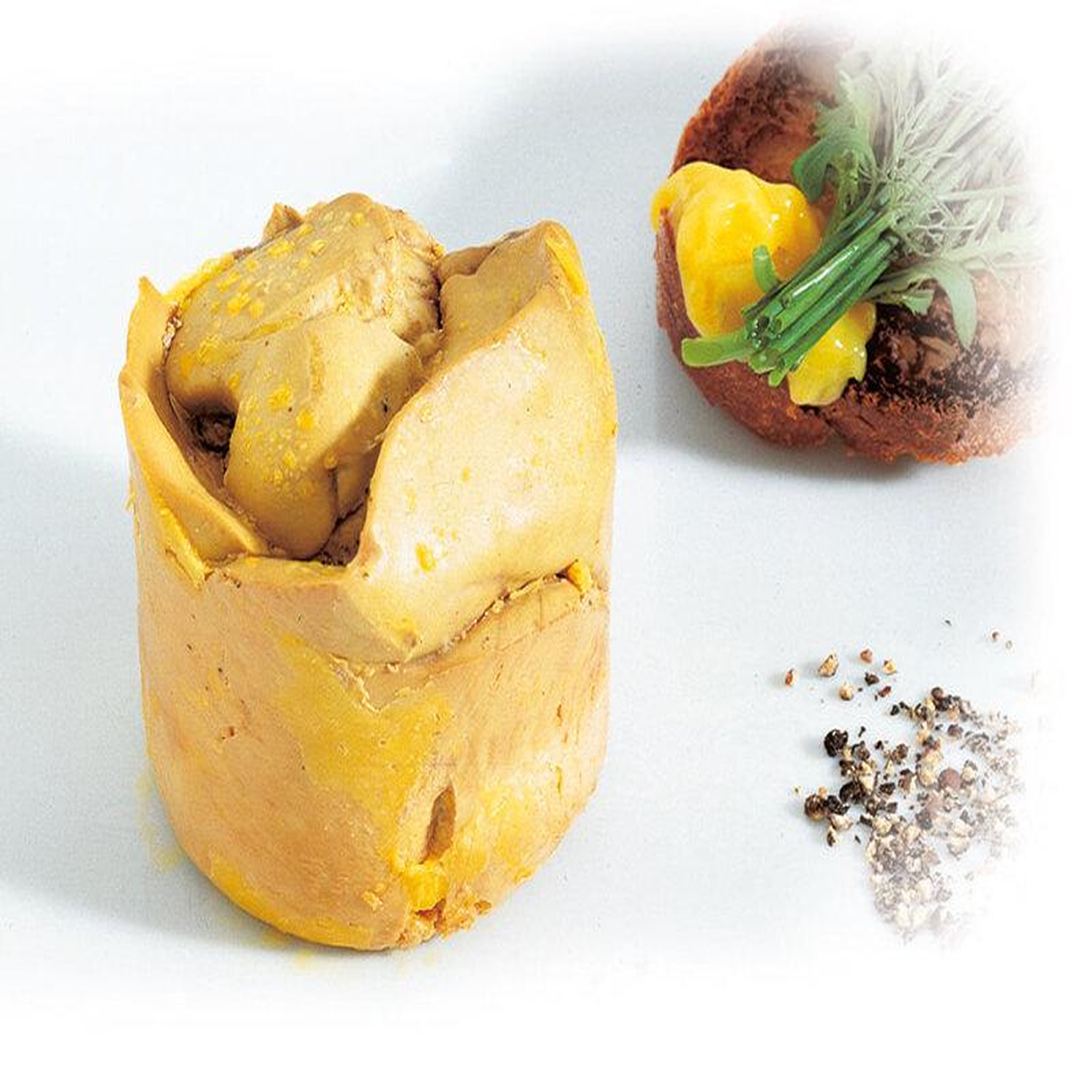 Voir la diapositive 3 : Smartbox Coffret gourmand de foie gras et terrines fabriqués en aveyron - coffret cadeau gastronomie