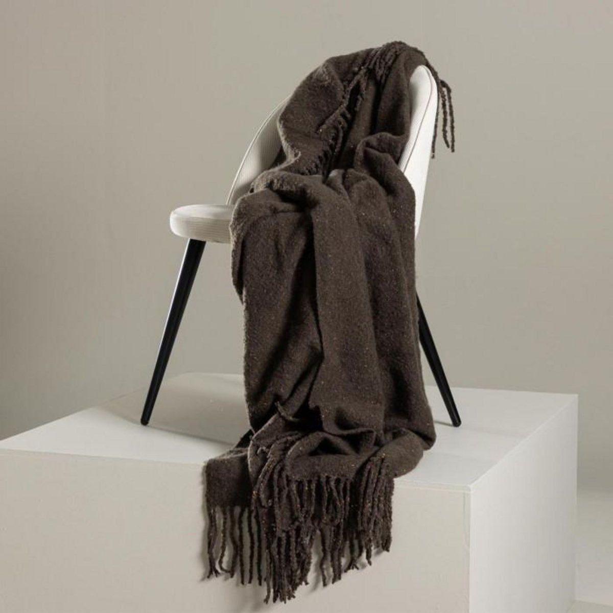 Paris Prix Plaid à Franges  Tilly  130x170cm Gris Foncé