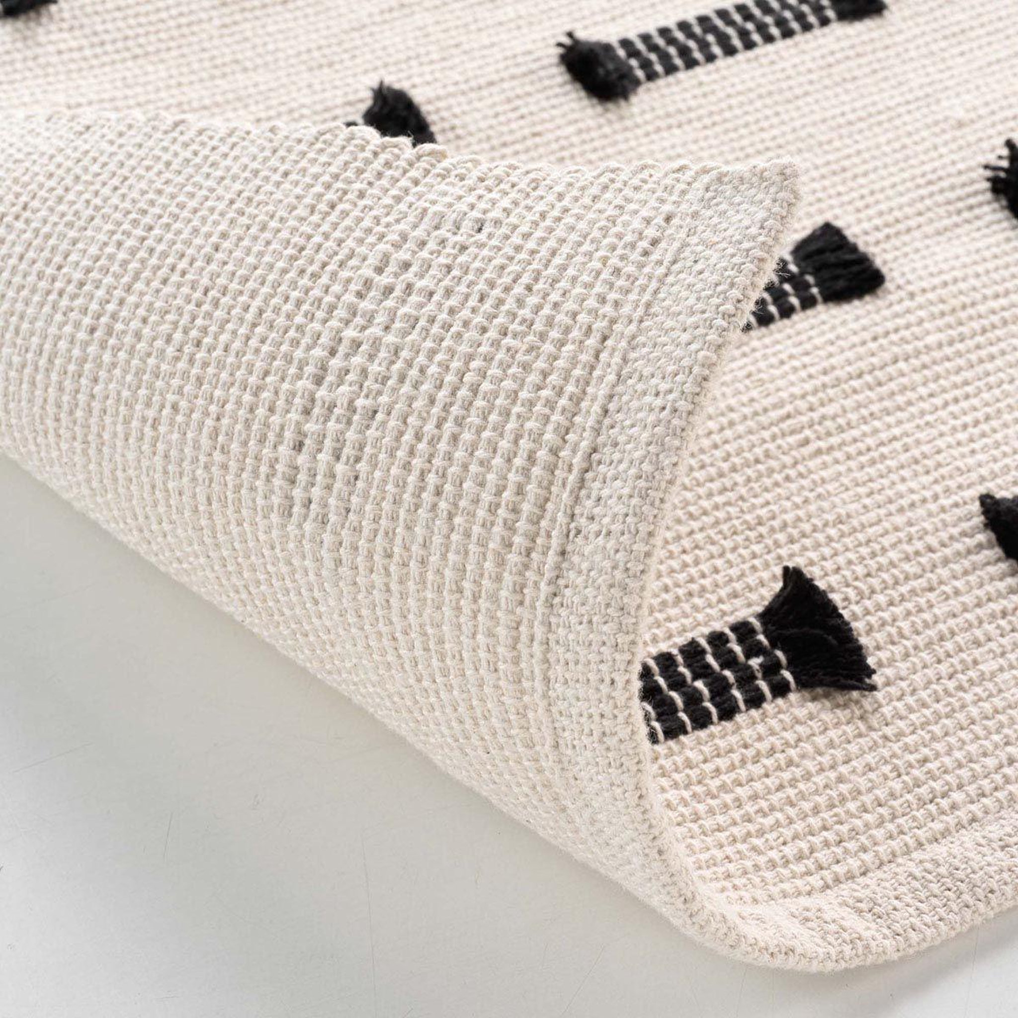 Voir la diapositive 2 : Douceur d'Intérieur Tapis déco tissé  juline  50x80cm naturel