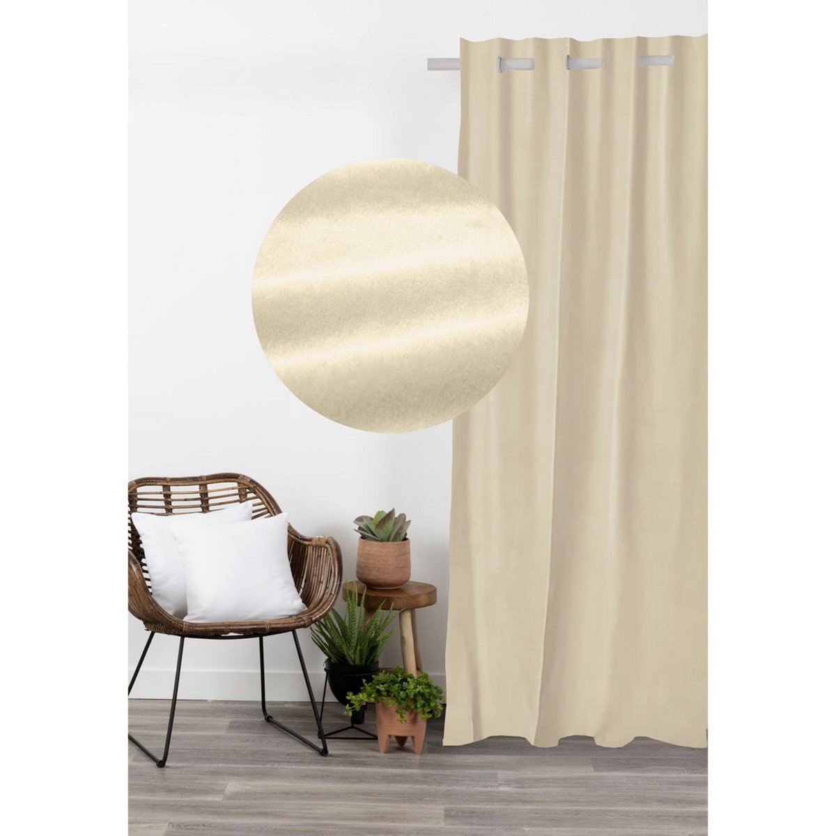 Rideau uni occultant en velours à oeillets