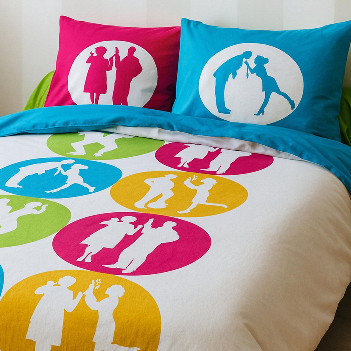 Home collection Parure housse de couette 100% coton scene de menage