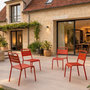 Voir la diapositive 2 : CONCEPT USINE Ensemble de 4 chaises de jardin empilables terracotta BERGAME