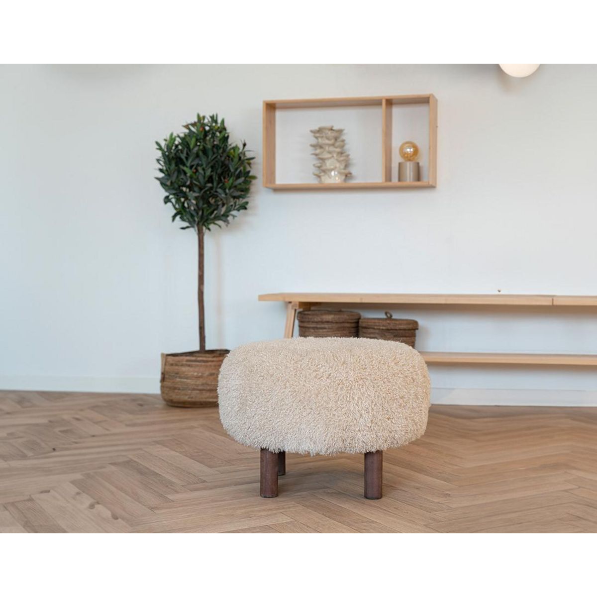 LISA DESIGN Mani - pouf - en fausse fourrure