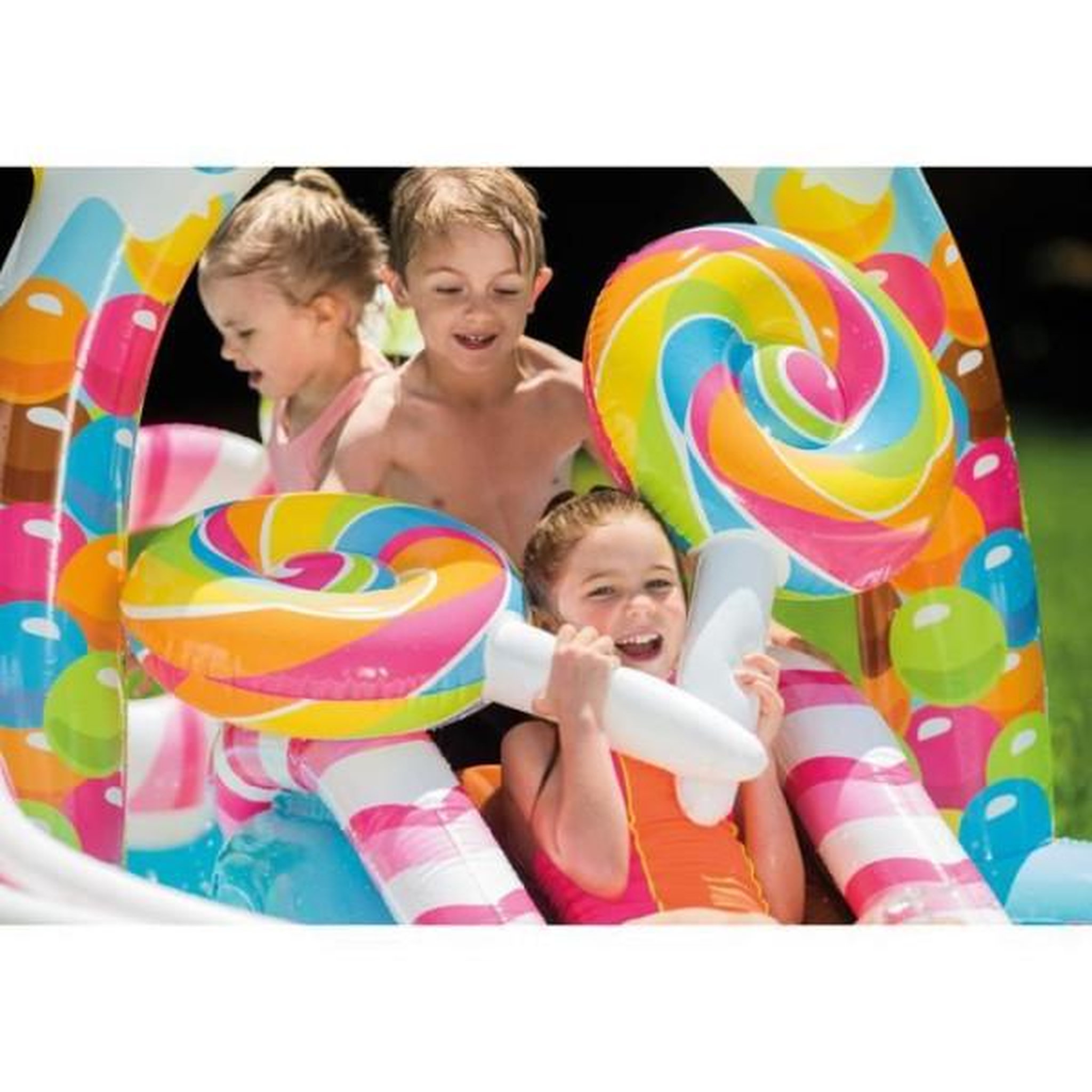 Voir la diapositive 3 : INTEX Aire de jeux gonflable - INTEX - Royaume des bonbons - 168 / 206 Litres - 2 ans et + - 295 x 191 x 130 cm