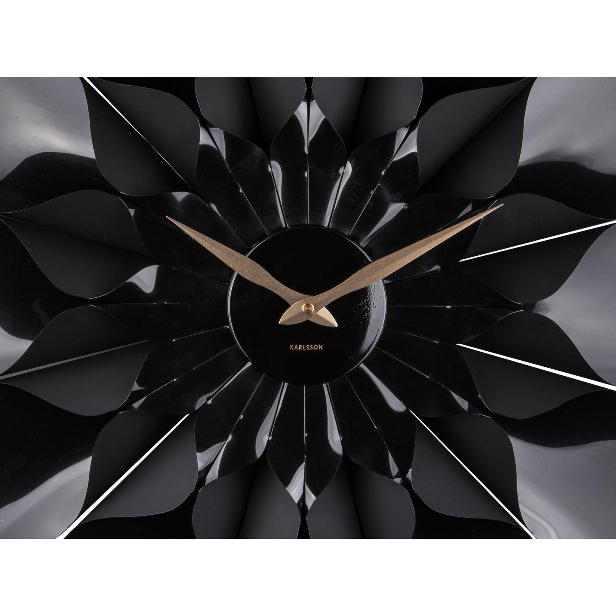 Voir la diapositive 3 : Karlsson Horloge mural Flower