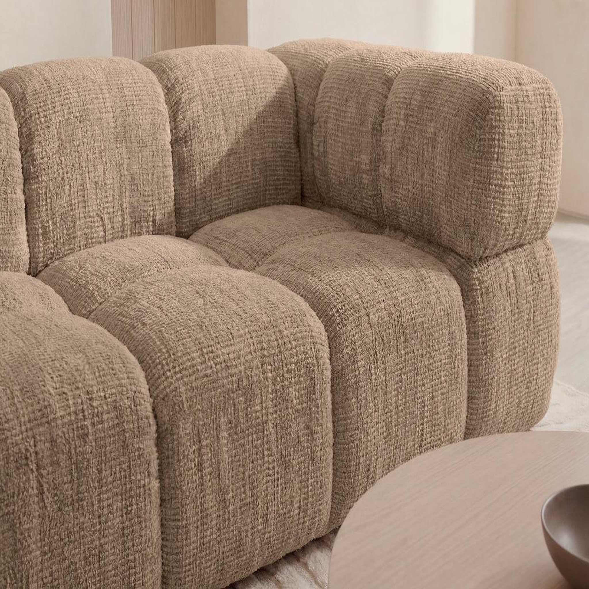 Voir la diapositive 4 : CASANOVA PARIS Gustave - canapé droit tissu chenille 2 places