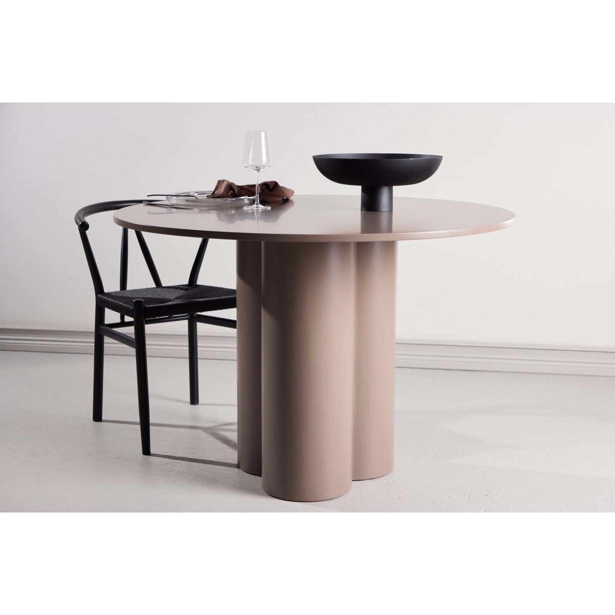 Voir la diapositive 5 : Paris Prix Table à manger ronde  olivia  110cm marron foncé