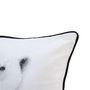 Voir la diapositive 4 : TOILINUX Coussin imprimé ours Epicéa - 40 x 40 cm - Blanc