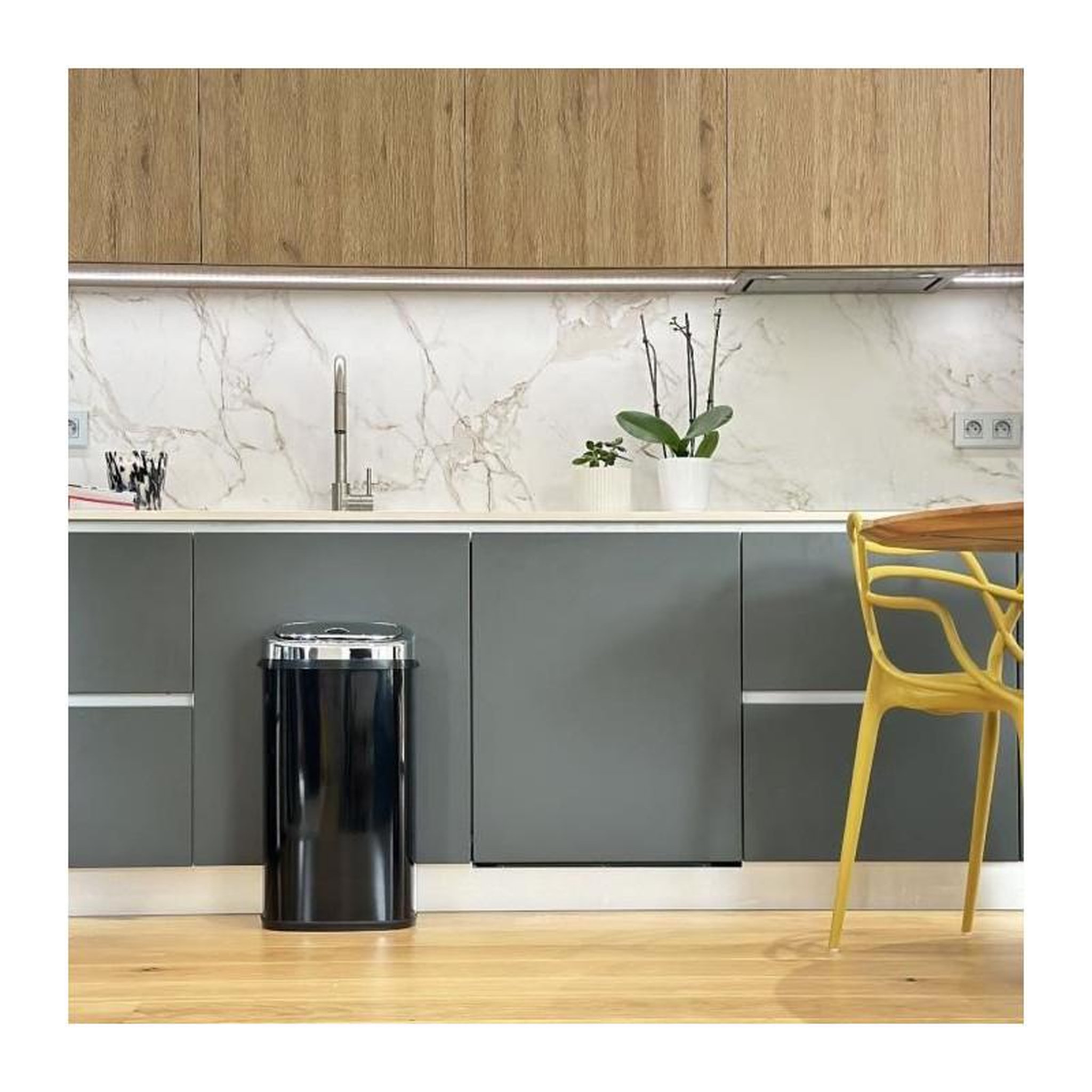 Voir la diapositive 4 : Kitchen move Poubelle automatique 42l noir/inox - bat-42ls02a black ss
