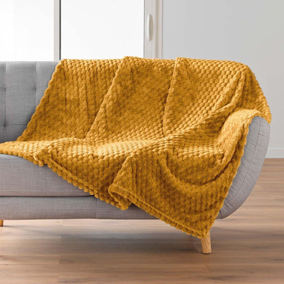 Paris Prix Plaid Flanelle en Relief  Mini Frosty  125x150cm Ocre