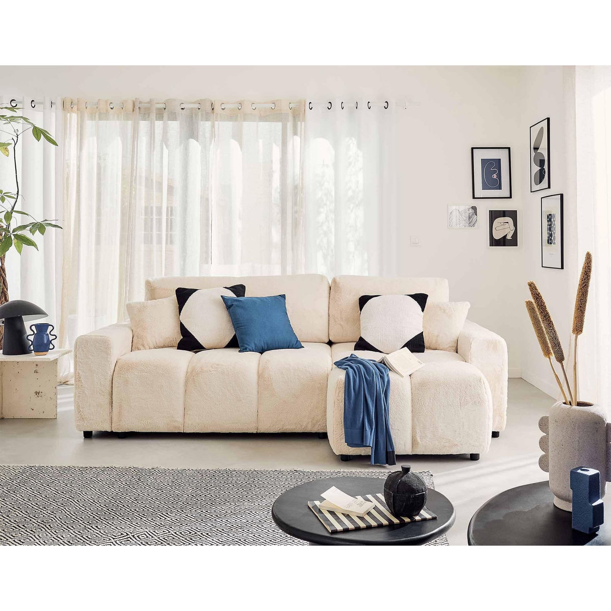 LISA DESIGN Crocus - canapé d'angle réversible - 4 places - convertible avec coffre - en fausse fourrure