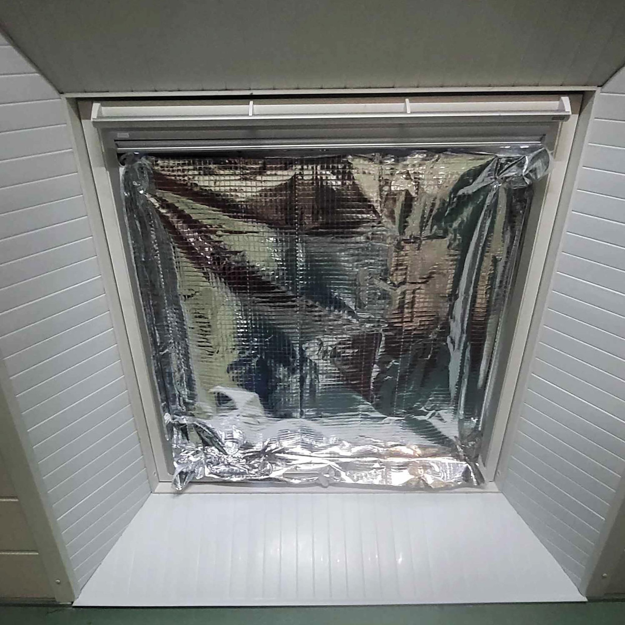 Voir la diapositive 2 : WERKAPRO Isolant  3 couches  fenêtre de toit WERKA PRO