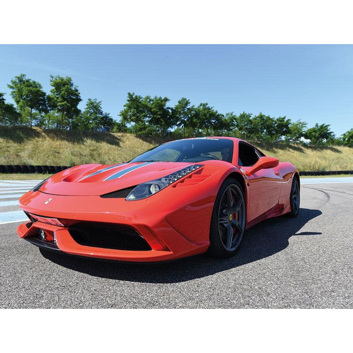 Smartbox Stage de pilotage : 3 tours sur le circuit de l'Anneau du Rhin en supercar - Coffret Cadeau Sport & Aventure